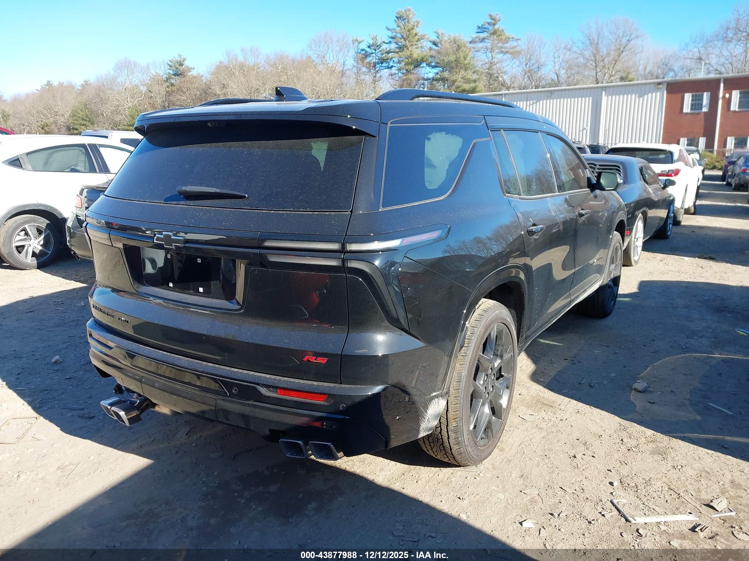 CHEVROLET TRAVERSE image 4