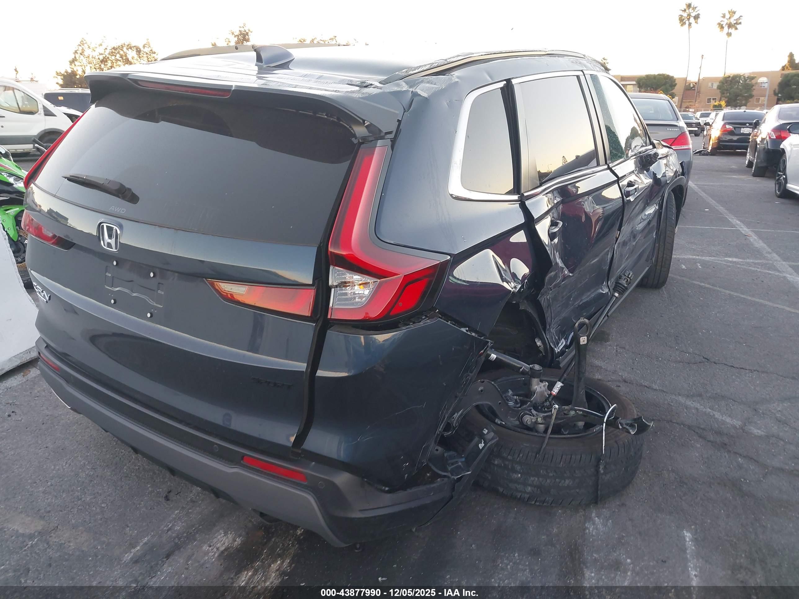 HONDA CR-V image 4