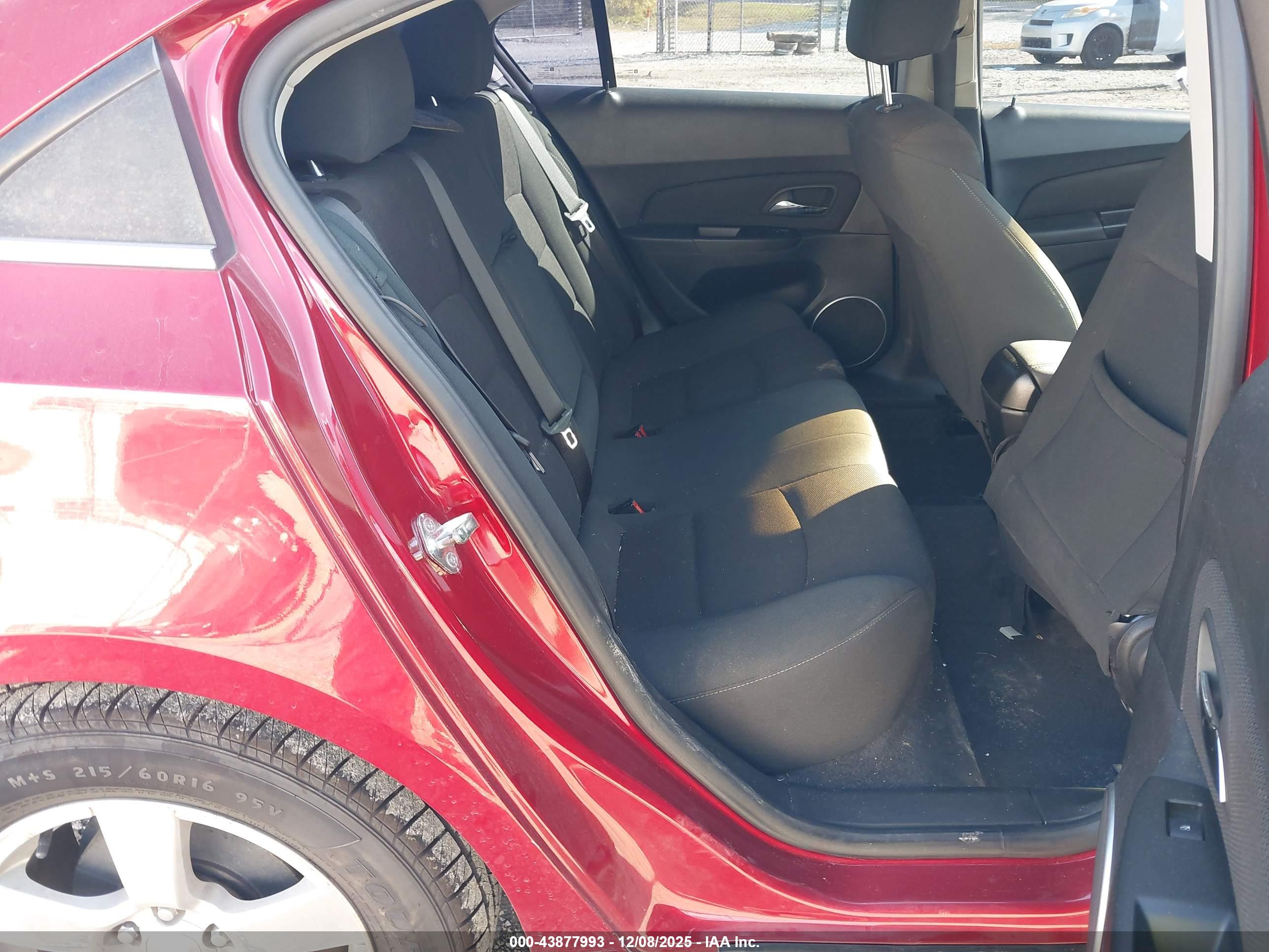 CHEVROLET CRUZE image 8