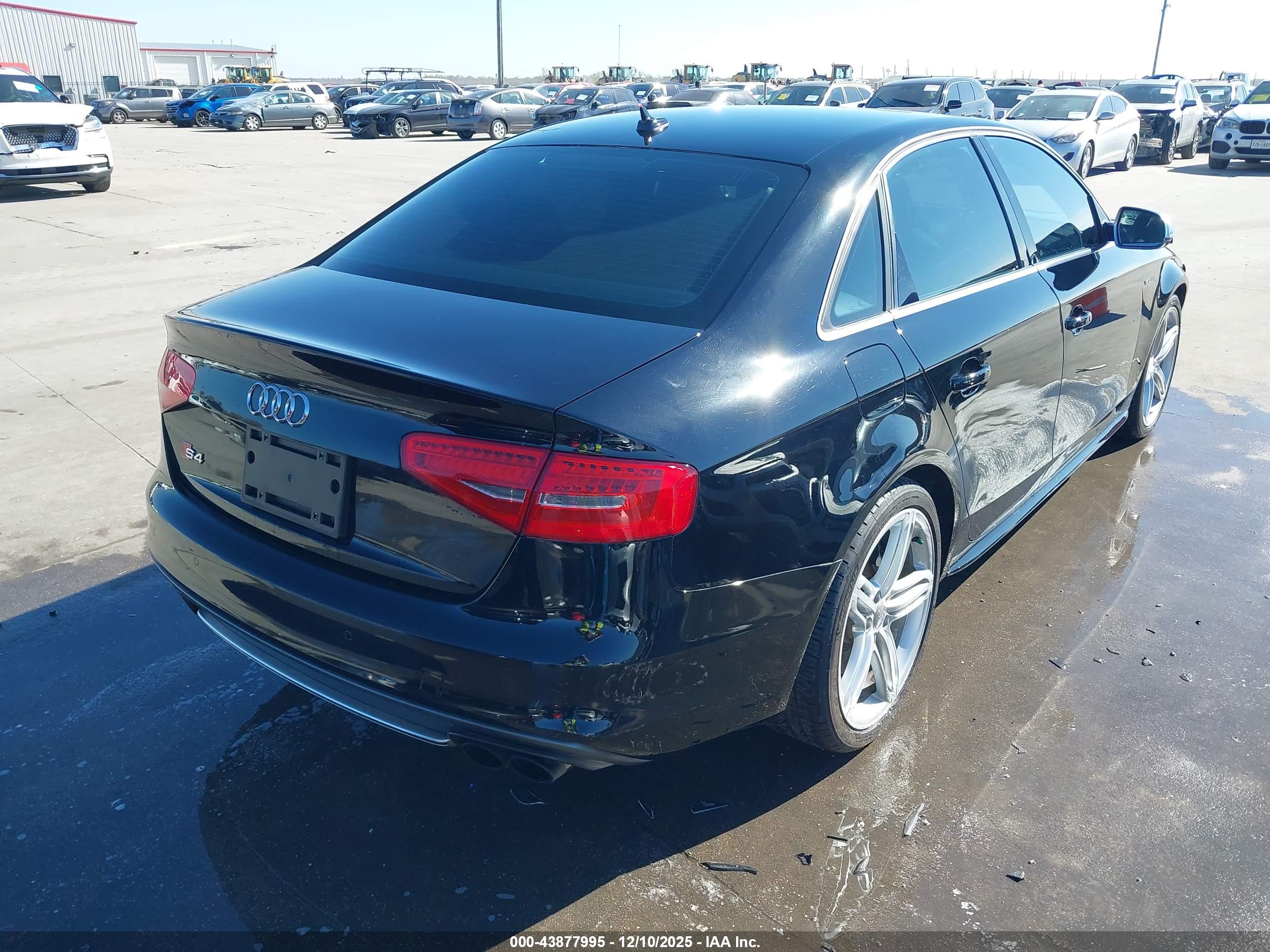 AUDI S4 image 4