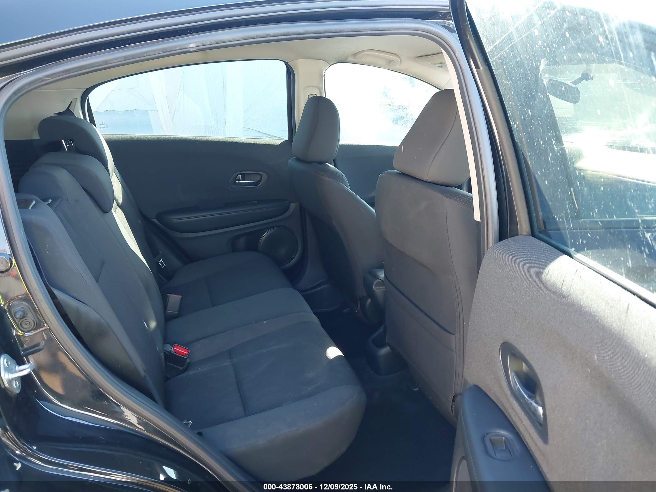 HONDA HR-V image 8