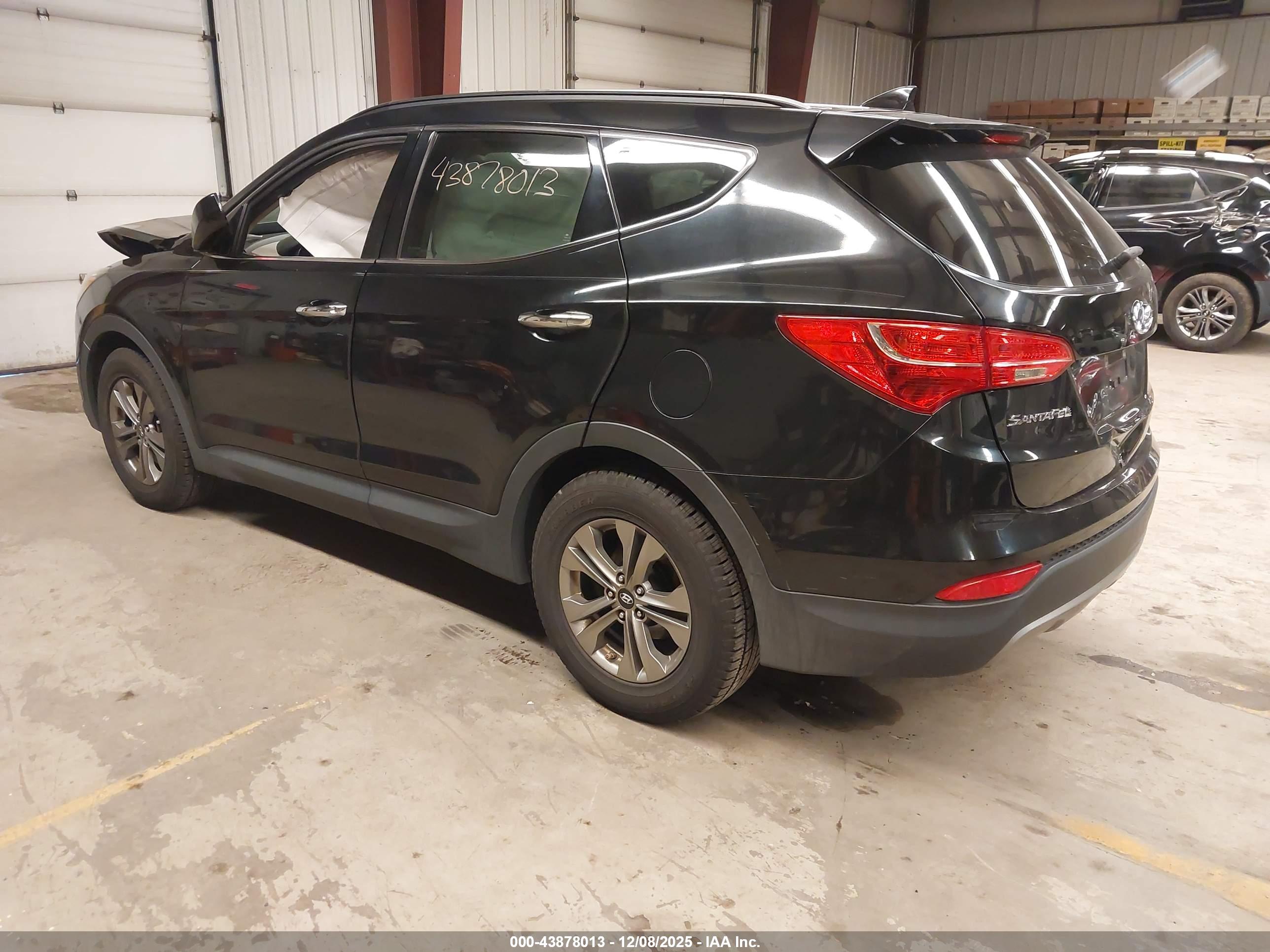 HYUNDAI SANTA image 3