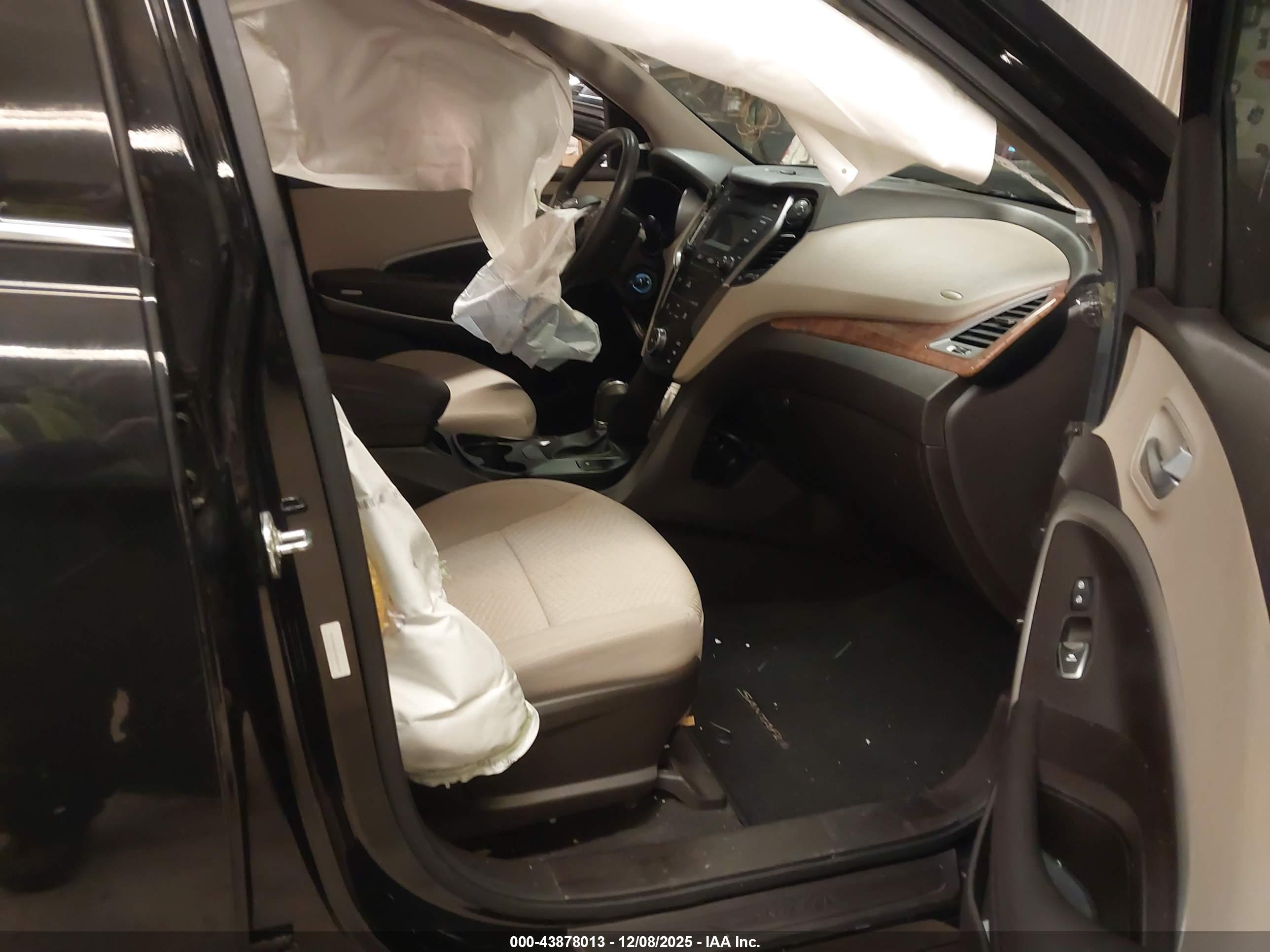 HYUNDAI SANTA image 5