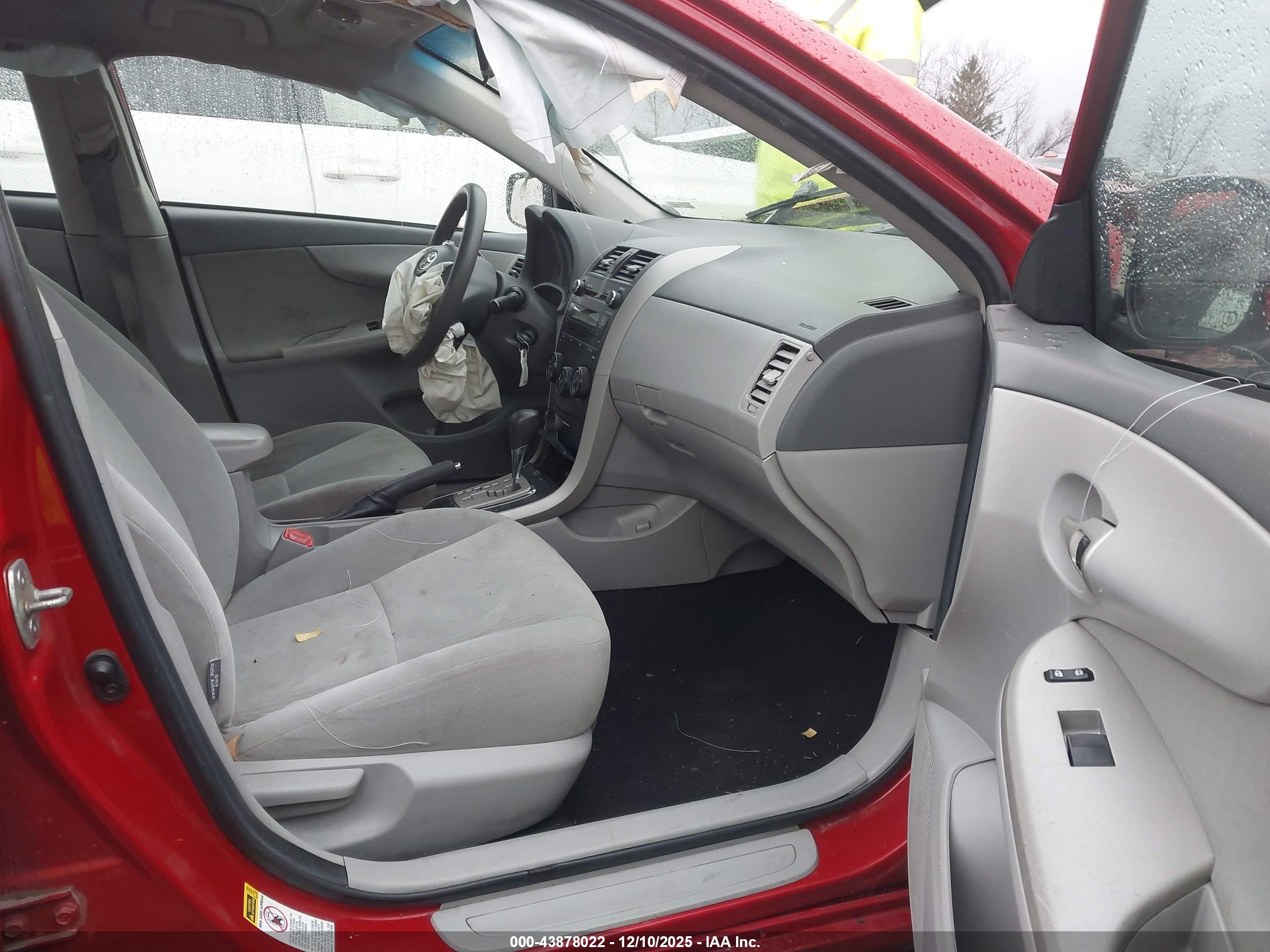 TOYOTA COROLLA image 5