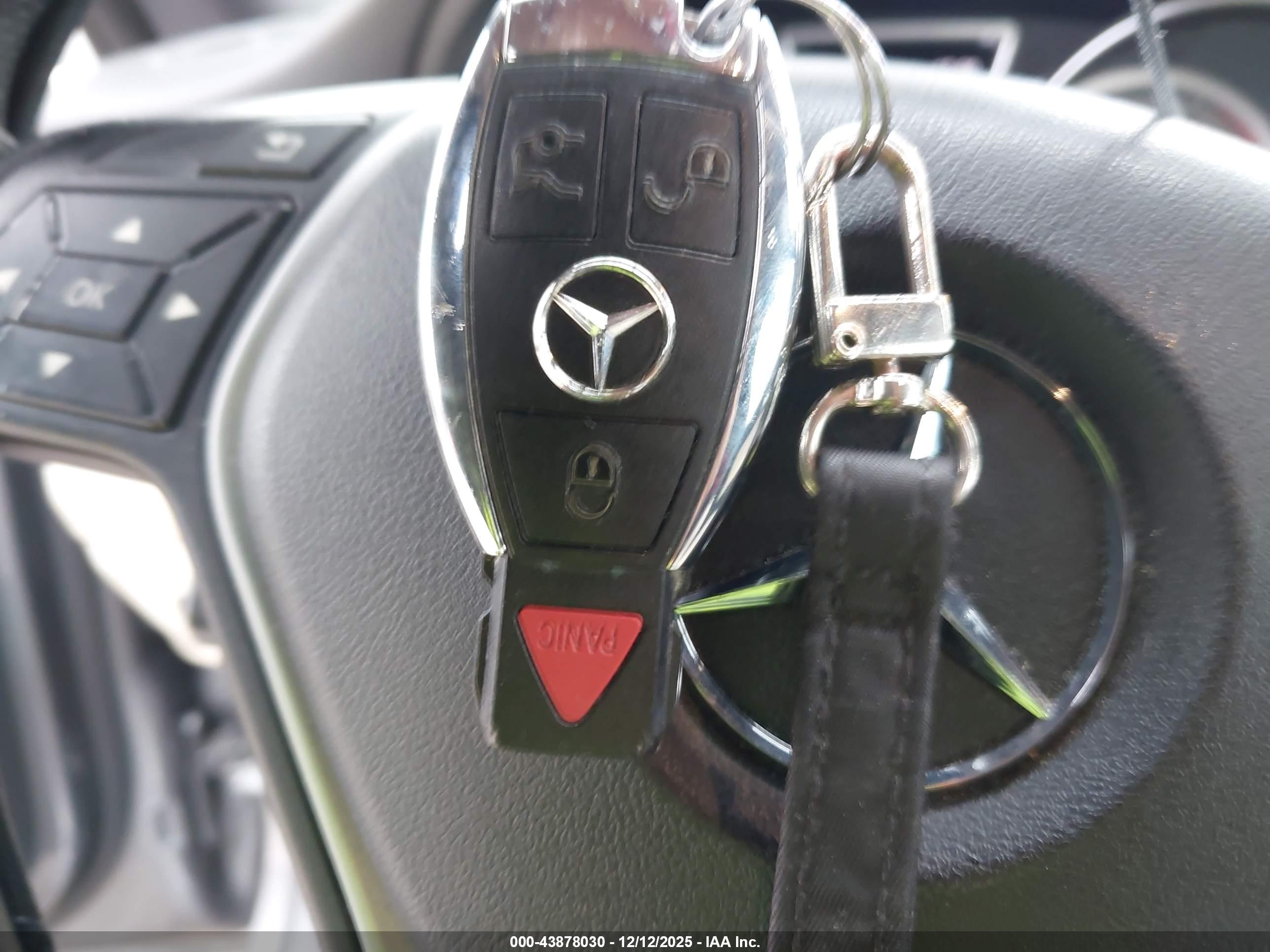 MERCEDES-BENZ CLA image 11