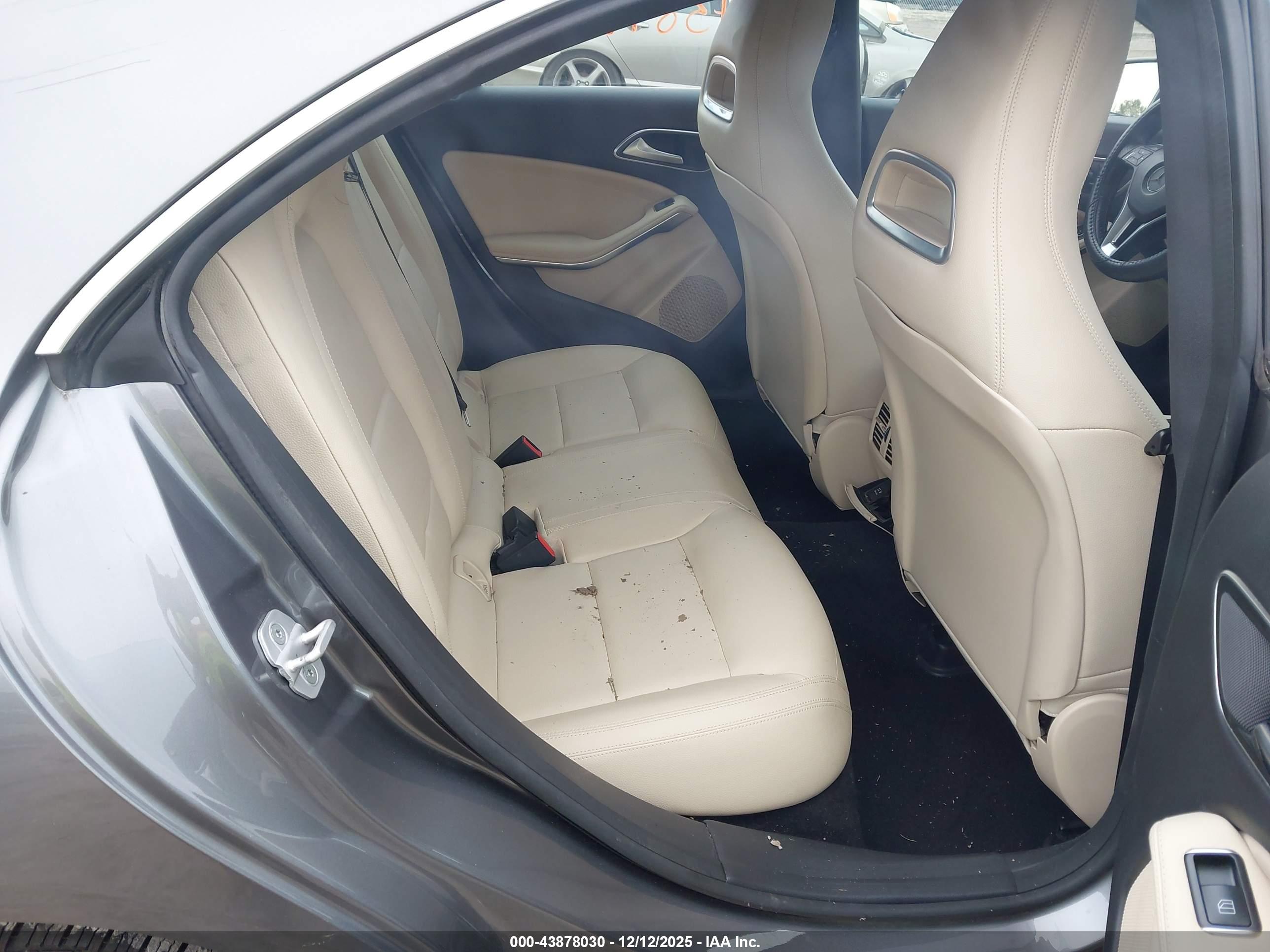 MERCEDES-BENZ CLA image 8