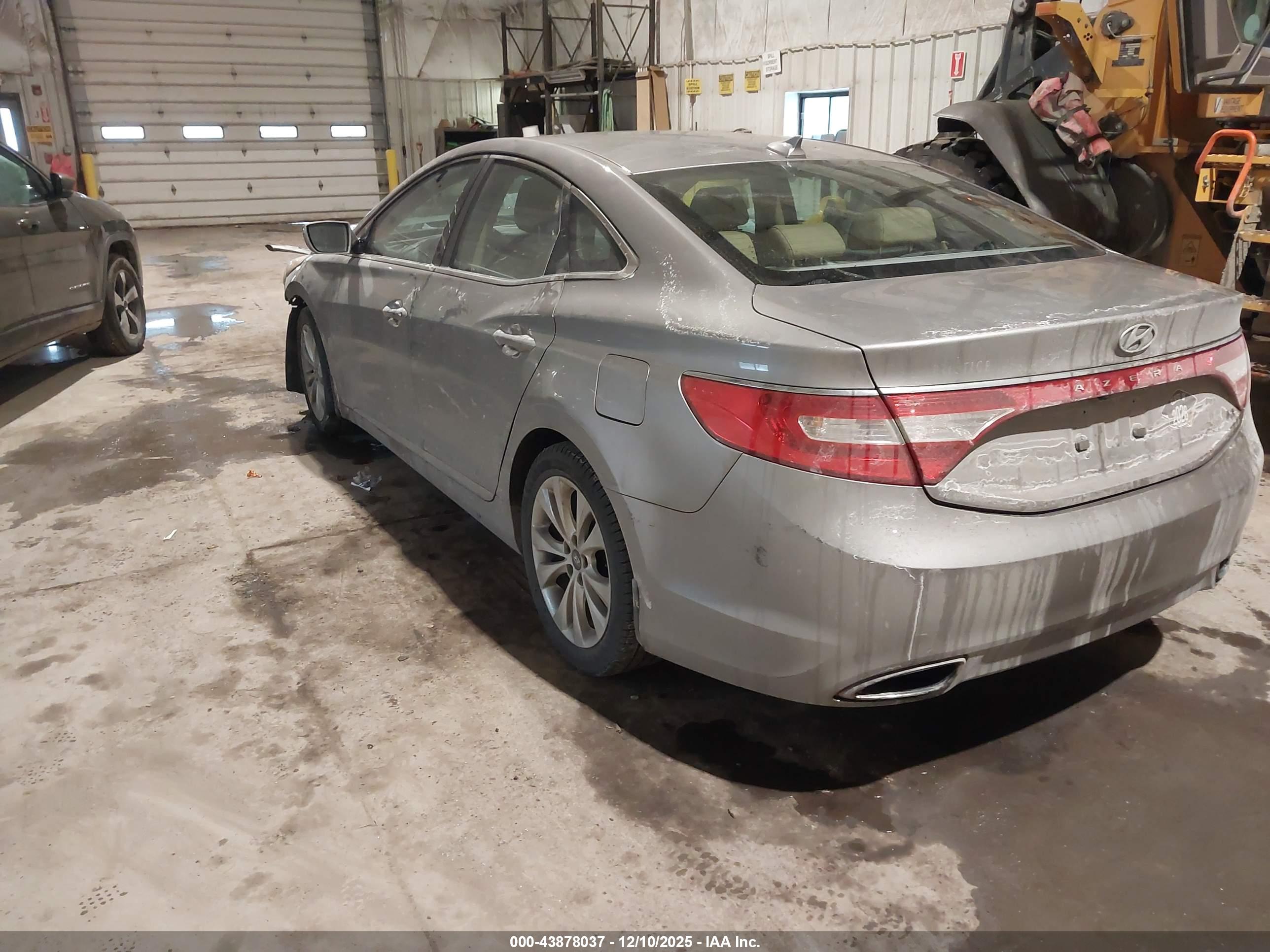 HYUNDAI AZERA image 3