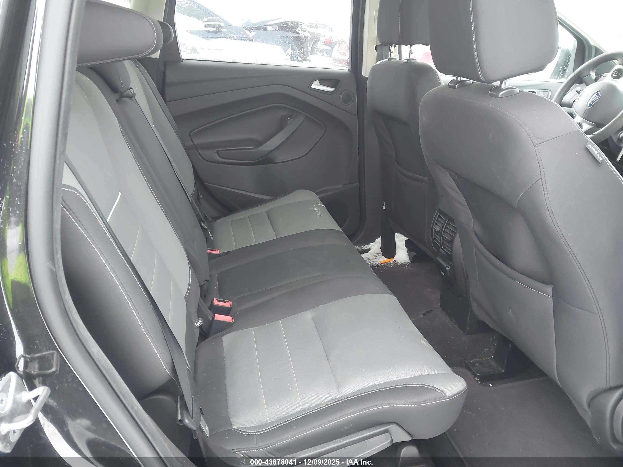 FORD ESCAPE image 8