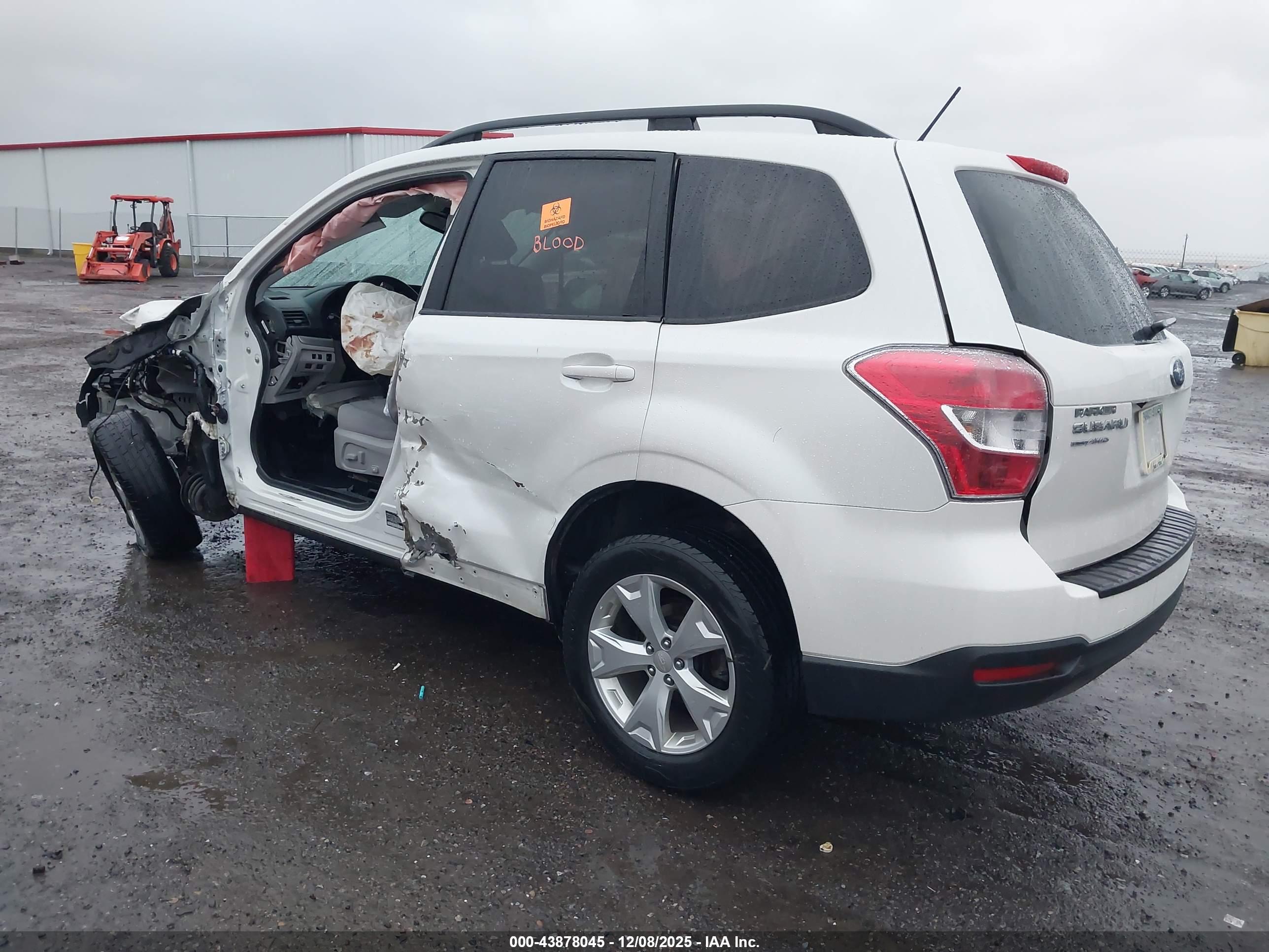 SUBARU FORESTER image 3