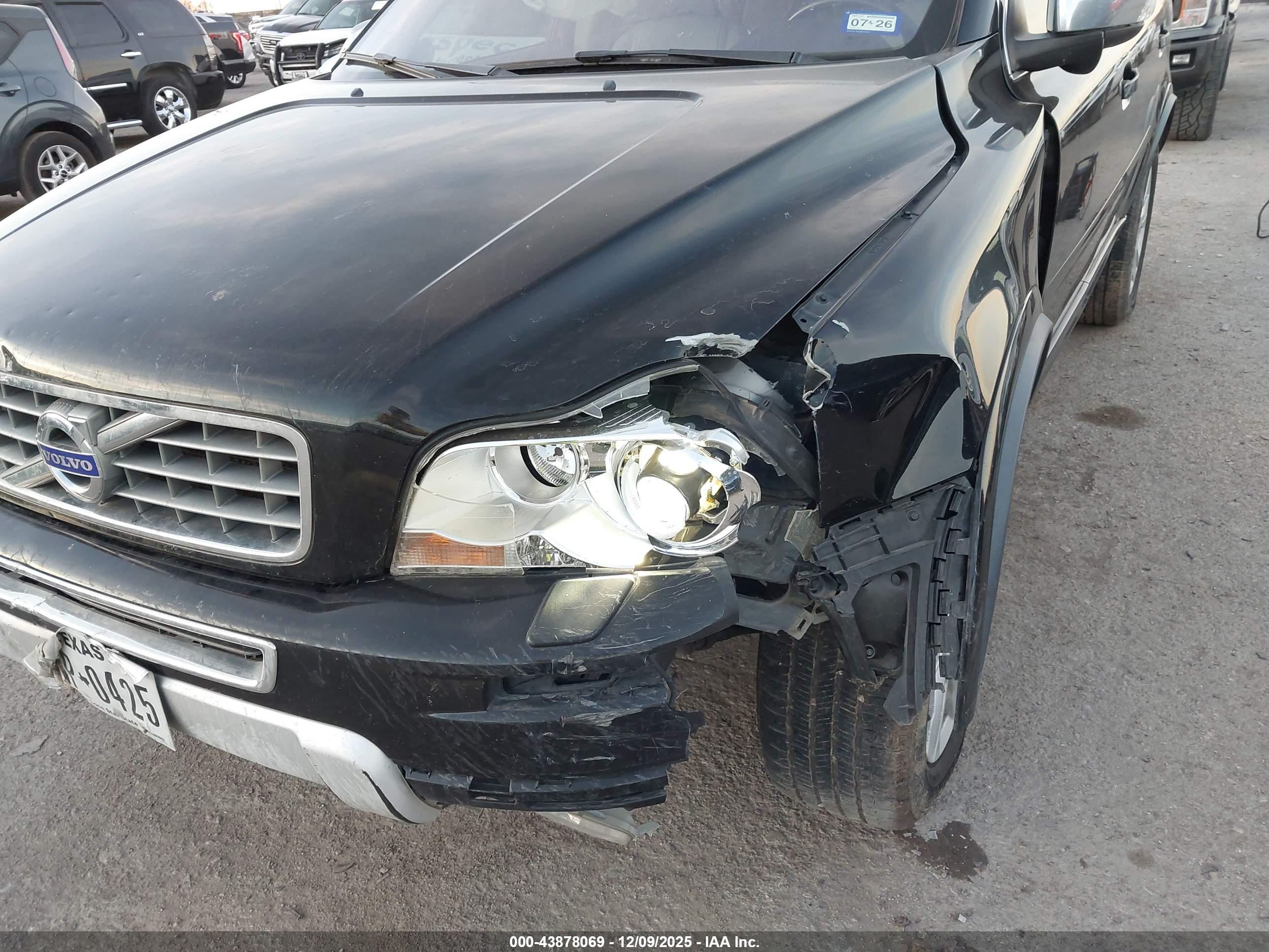 VOLVO XC90 image 6