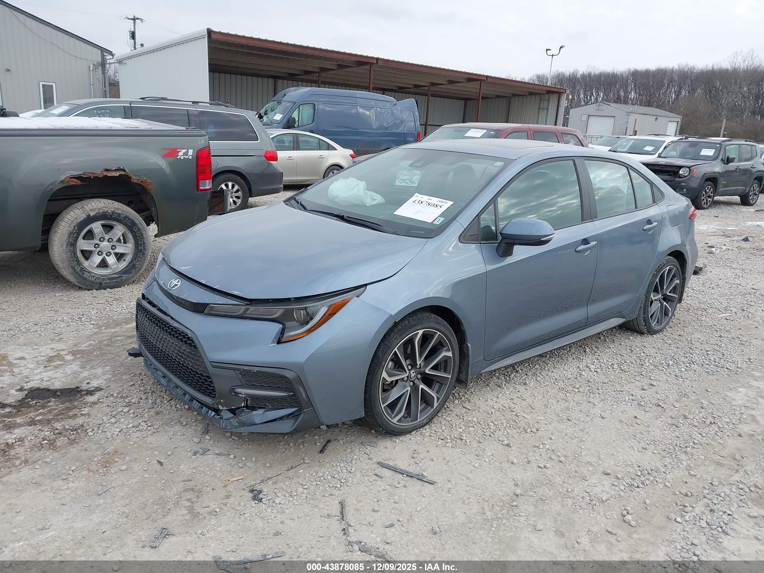TOYOTA COROLLA image 2