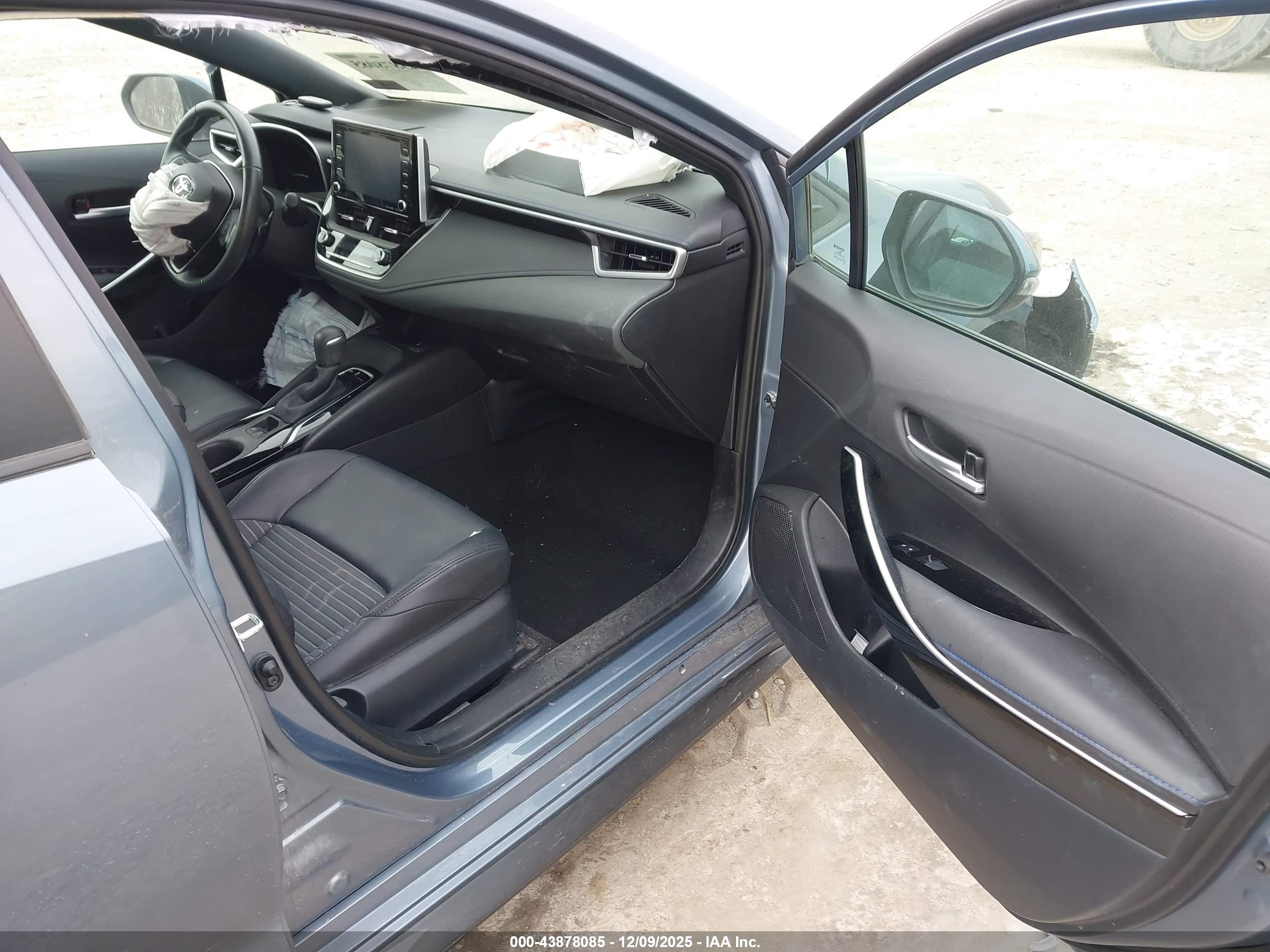 TOYOTA COROLLA image 5