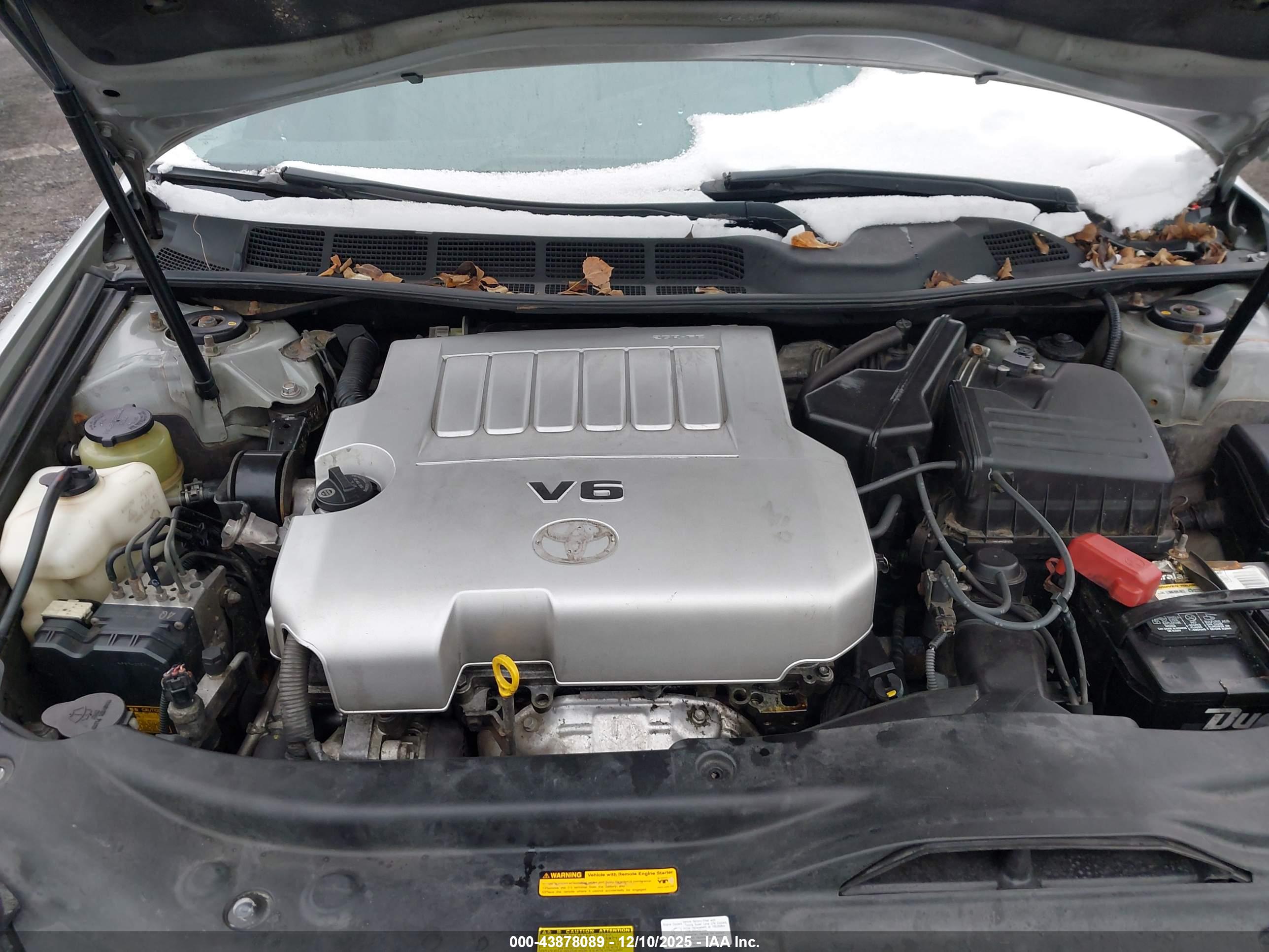 TOYOTA AVALON image 10
