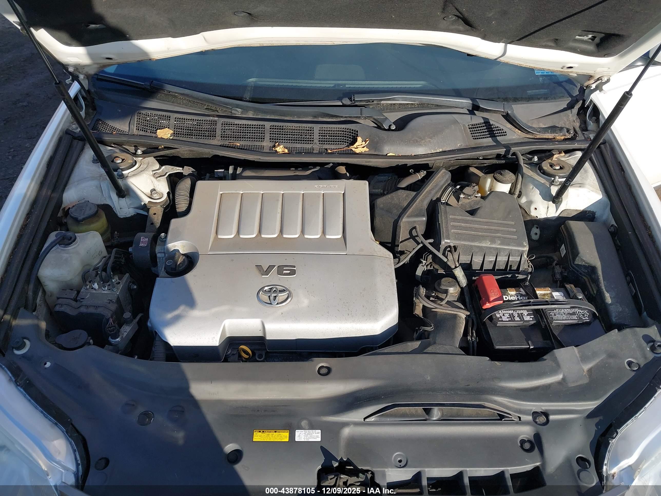 TOYOTA AVALON image 10