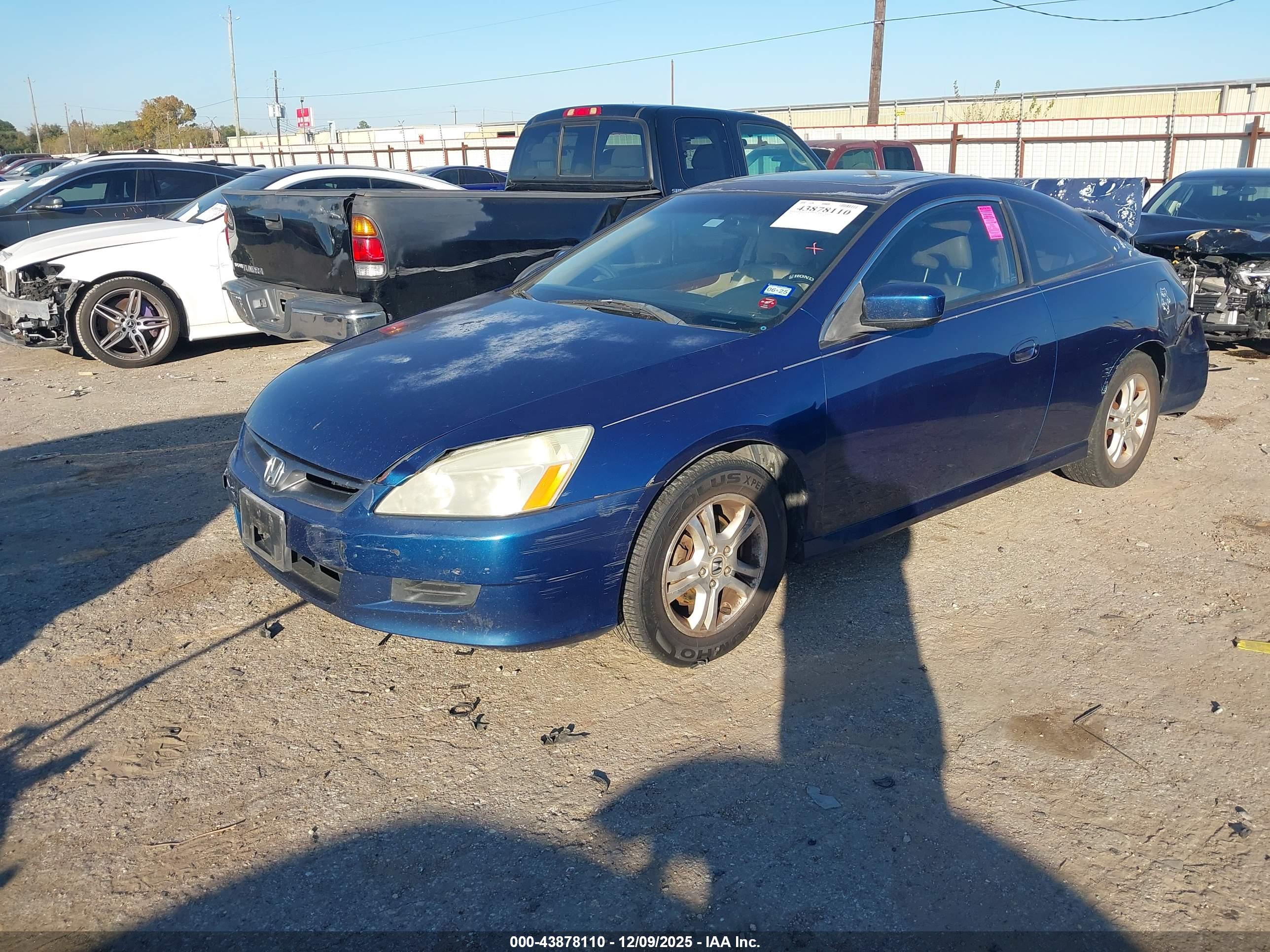 HONDA ACCORD image 2
