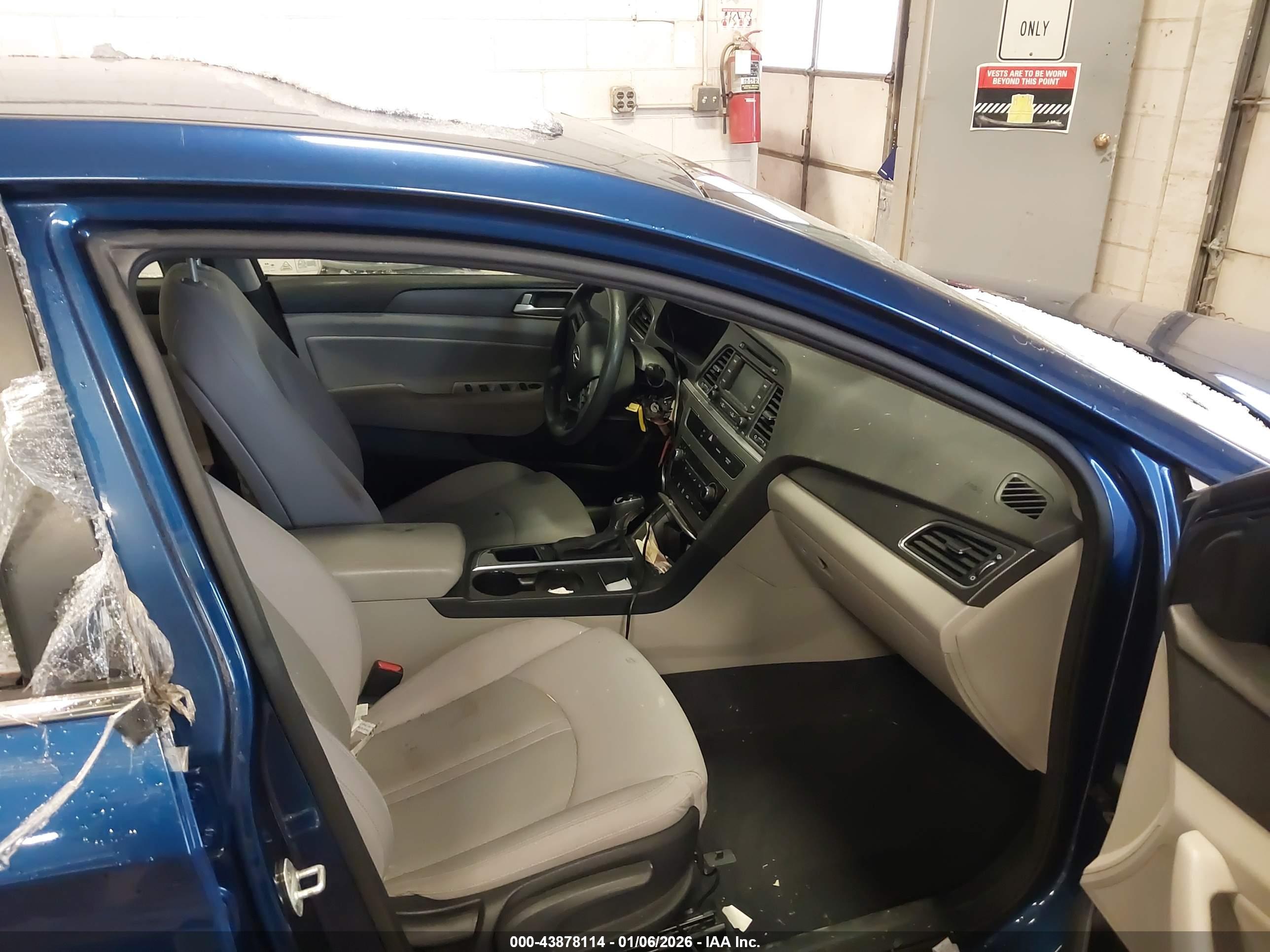 HYUNDAI SONATA image 5
