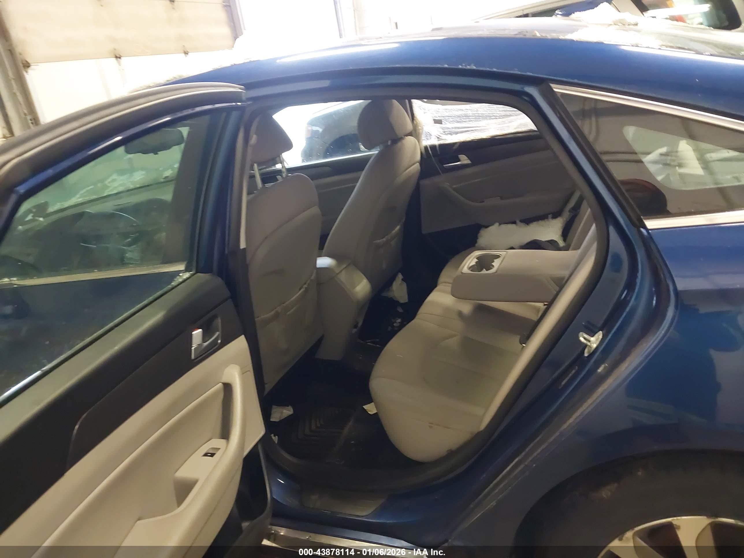 HYUNDAI SONATA image 8