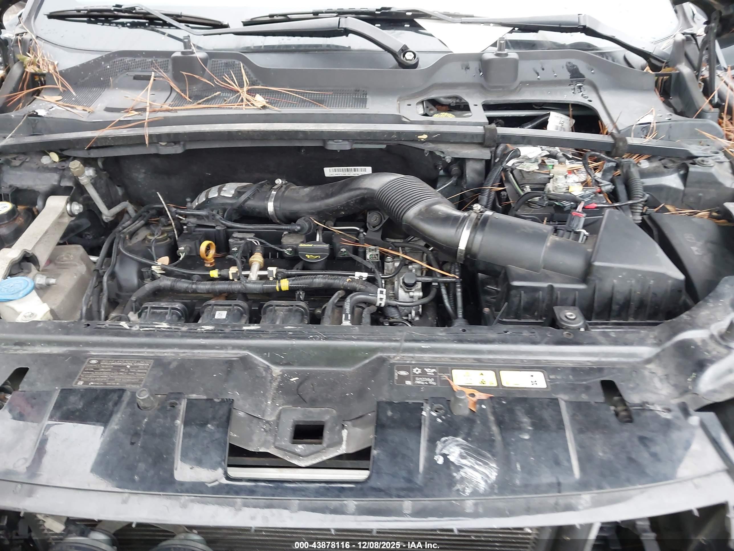 LAND ROVER image 10