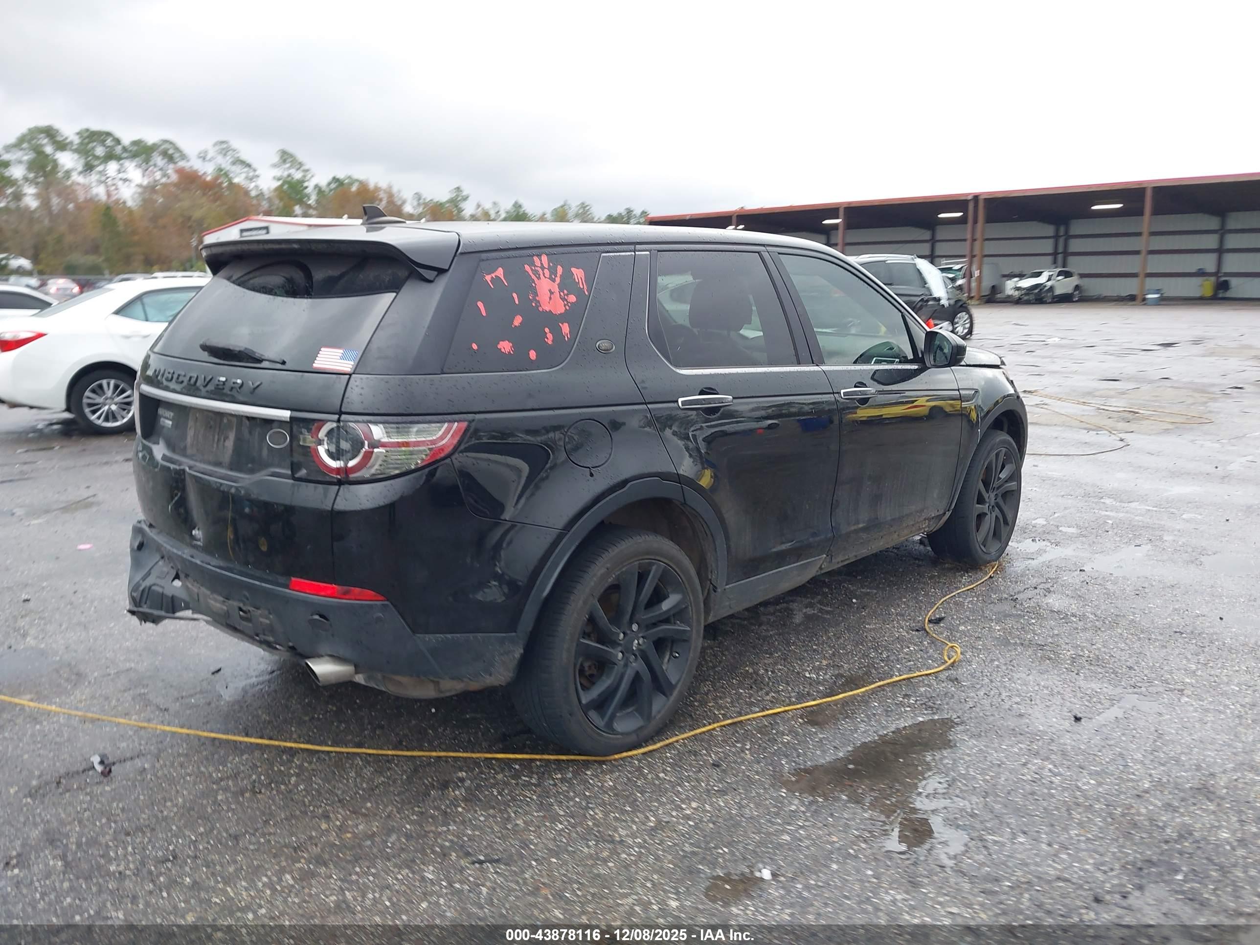LAND ROVER image 4