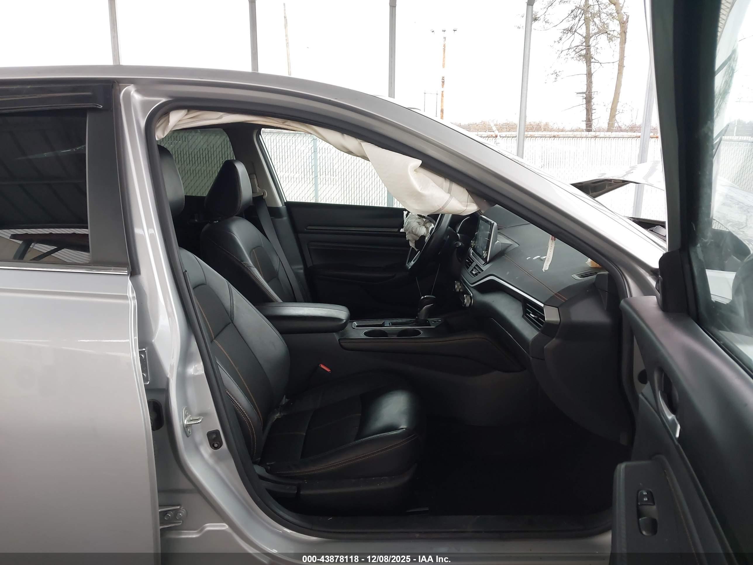 NISSAN ALTIMA image 5
