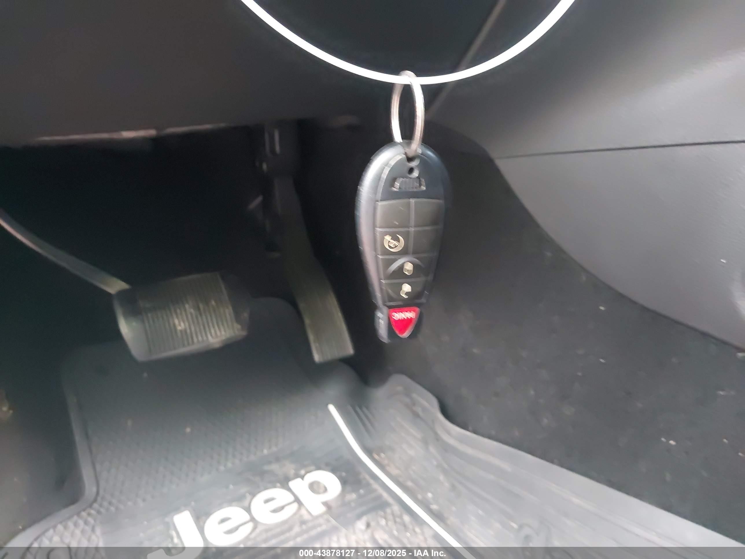 JEEP GRAND image 11