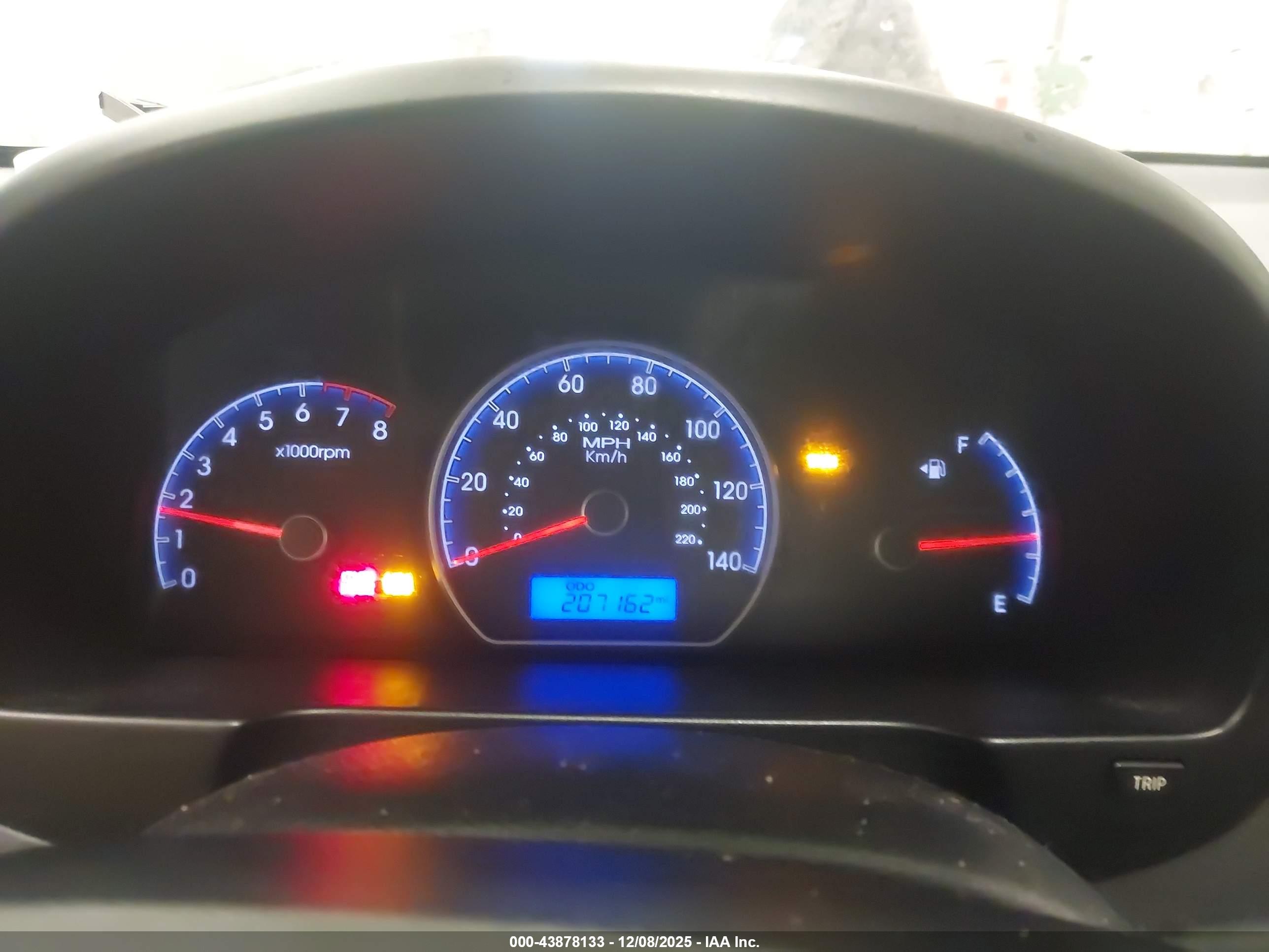 HYUNDAI ELANTRA image 7