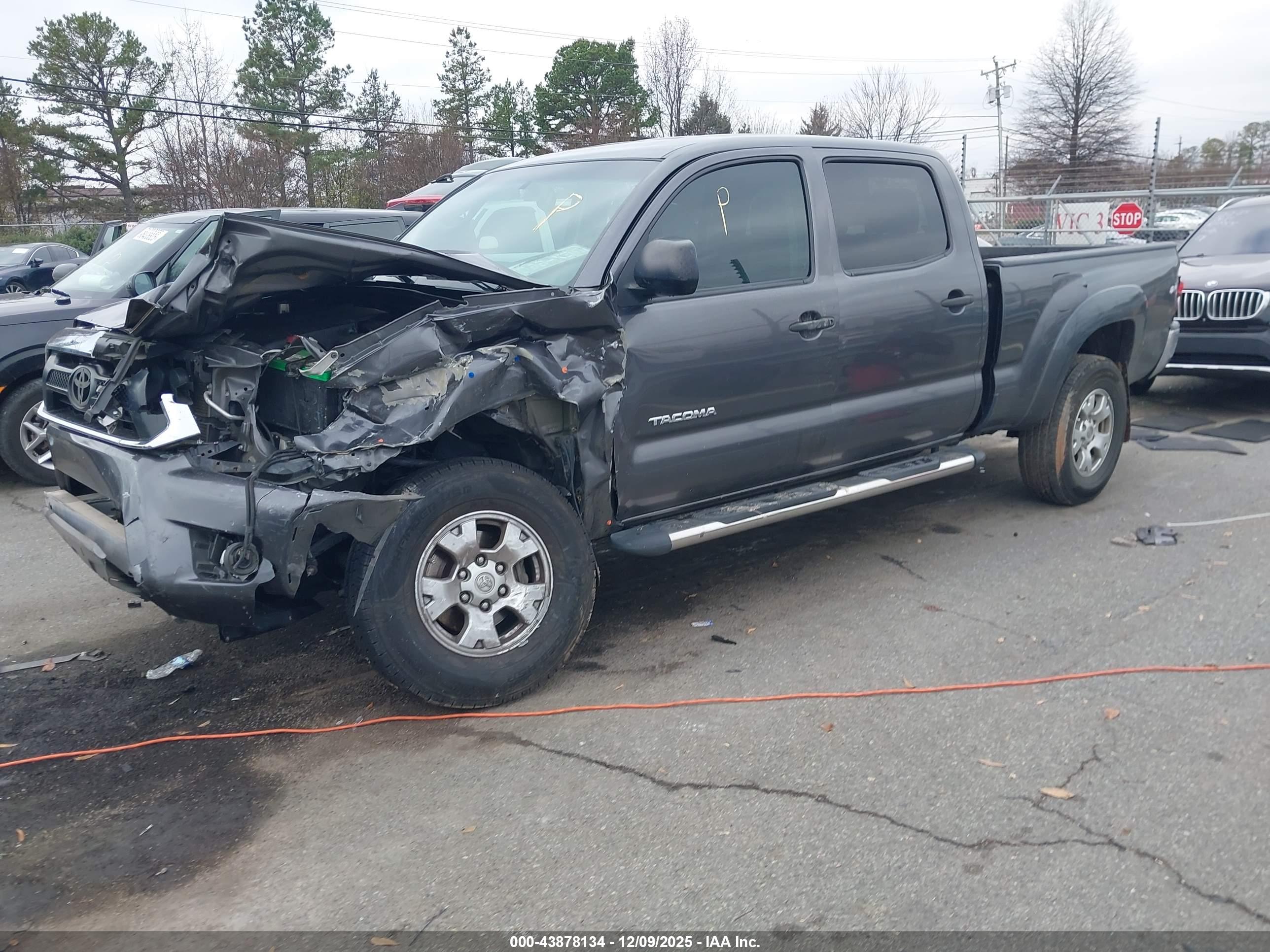 TOYOTA TACOMA image 2