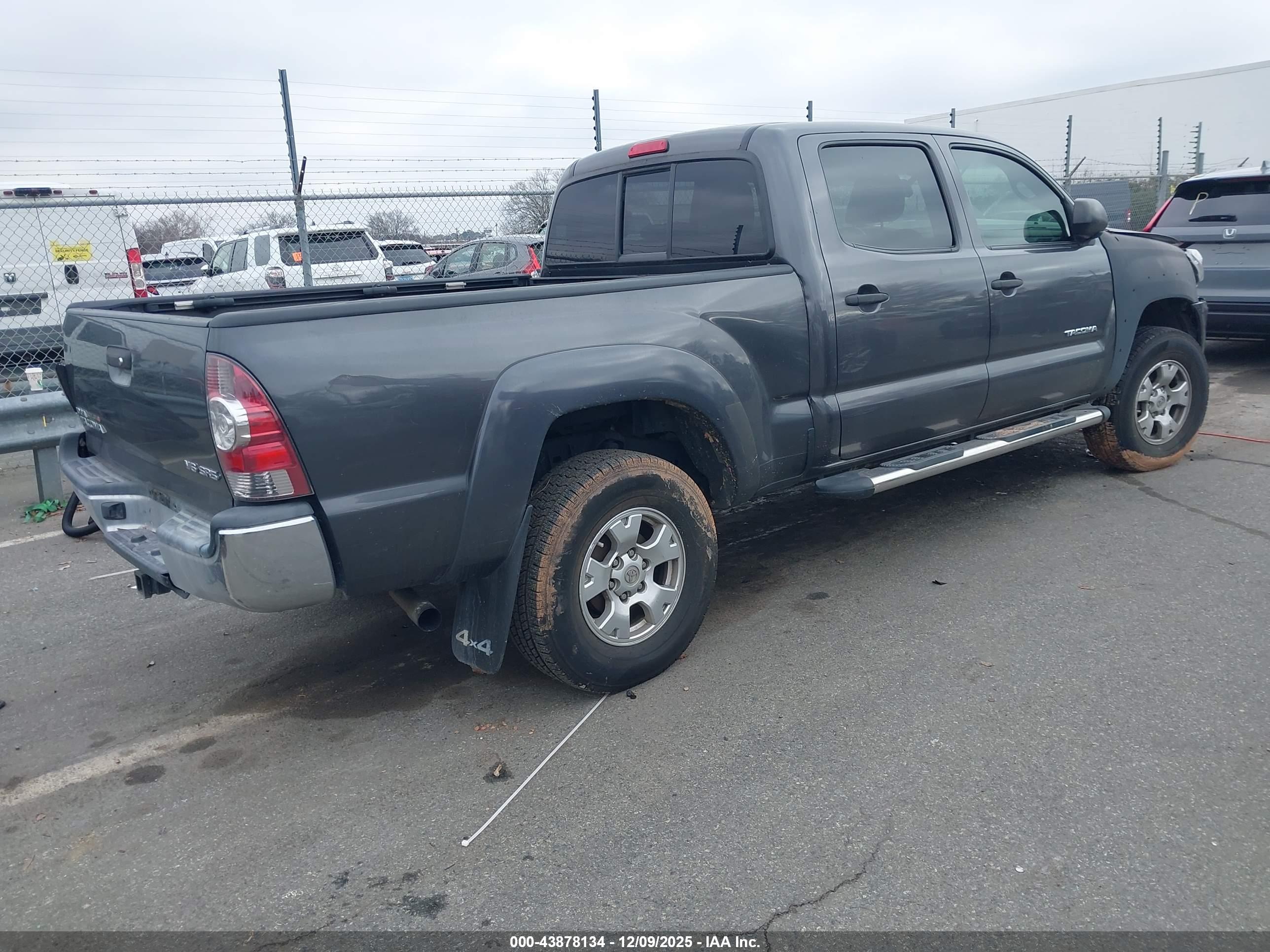 TOYOTA TACOMA image 4