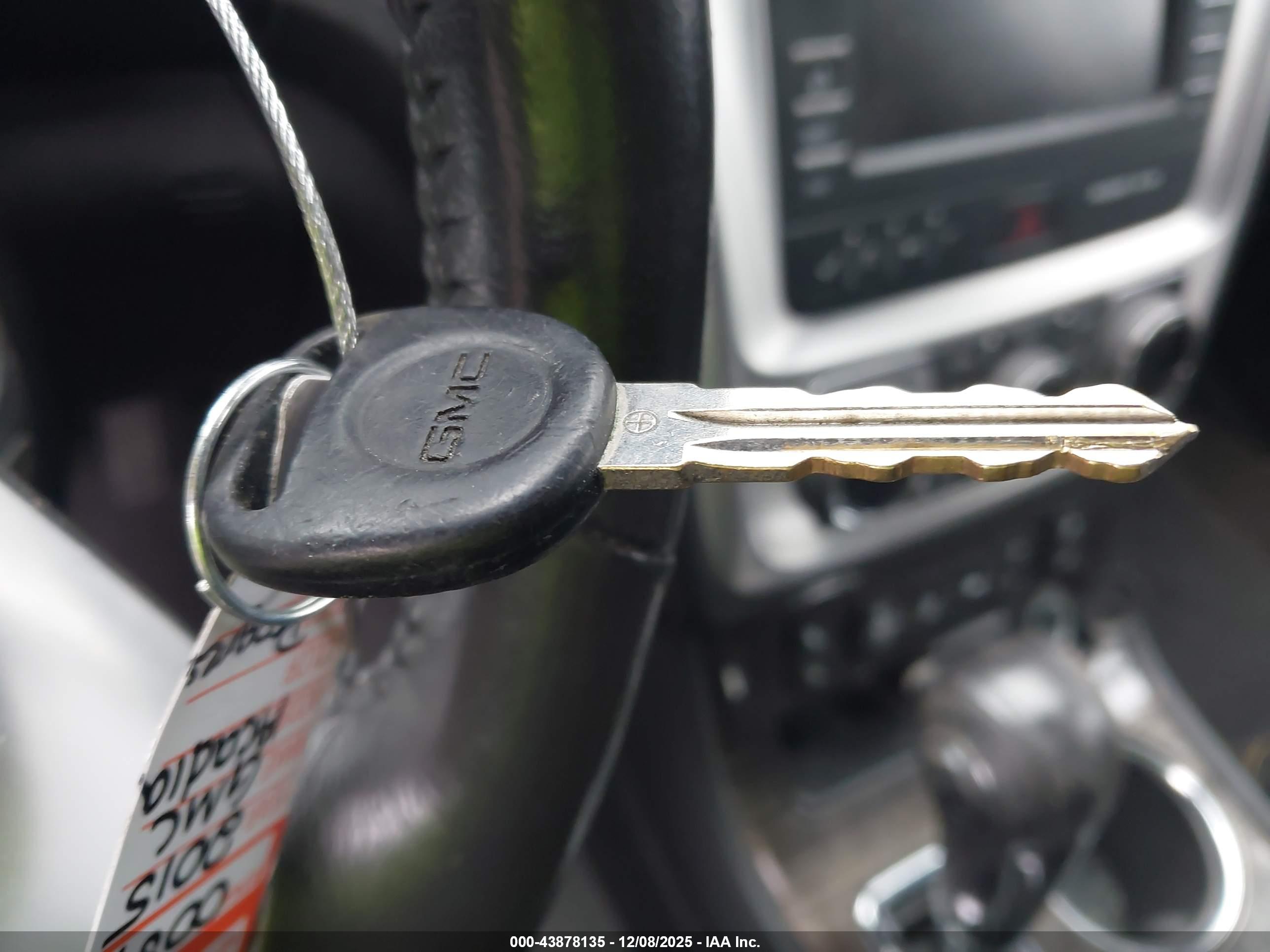 GMC ACADIA image 11