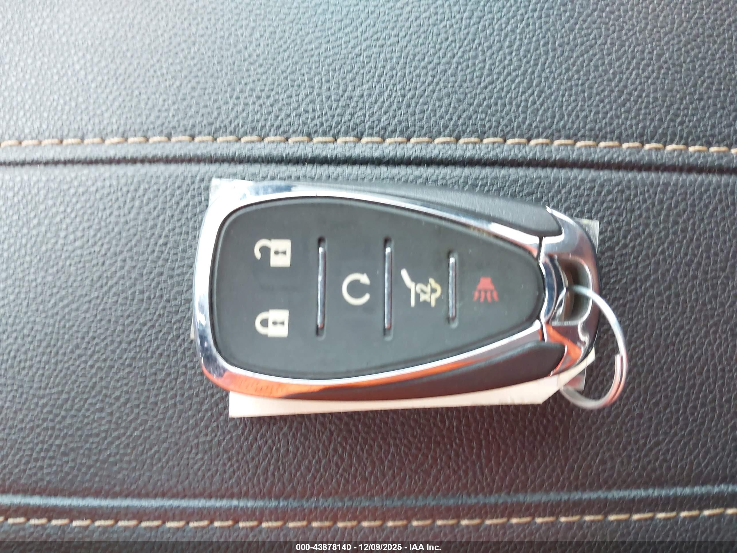 CHEVROLET TRAVERSE image 11