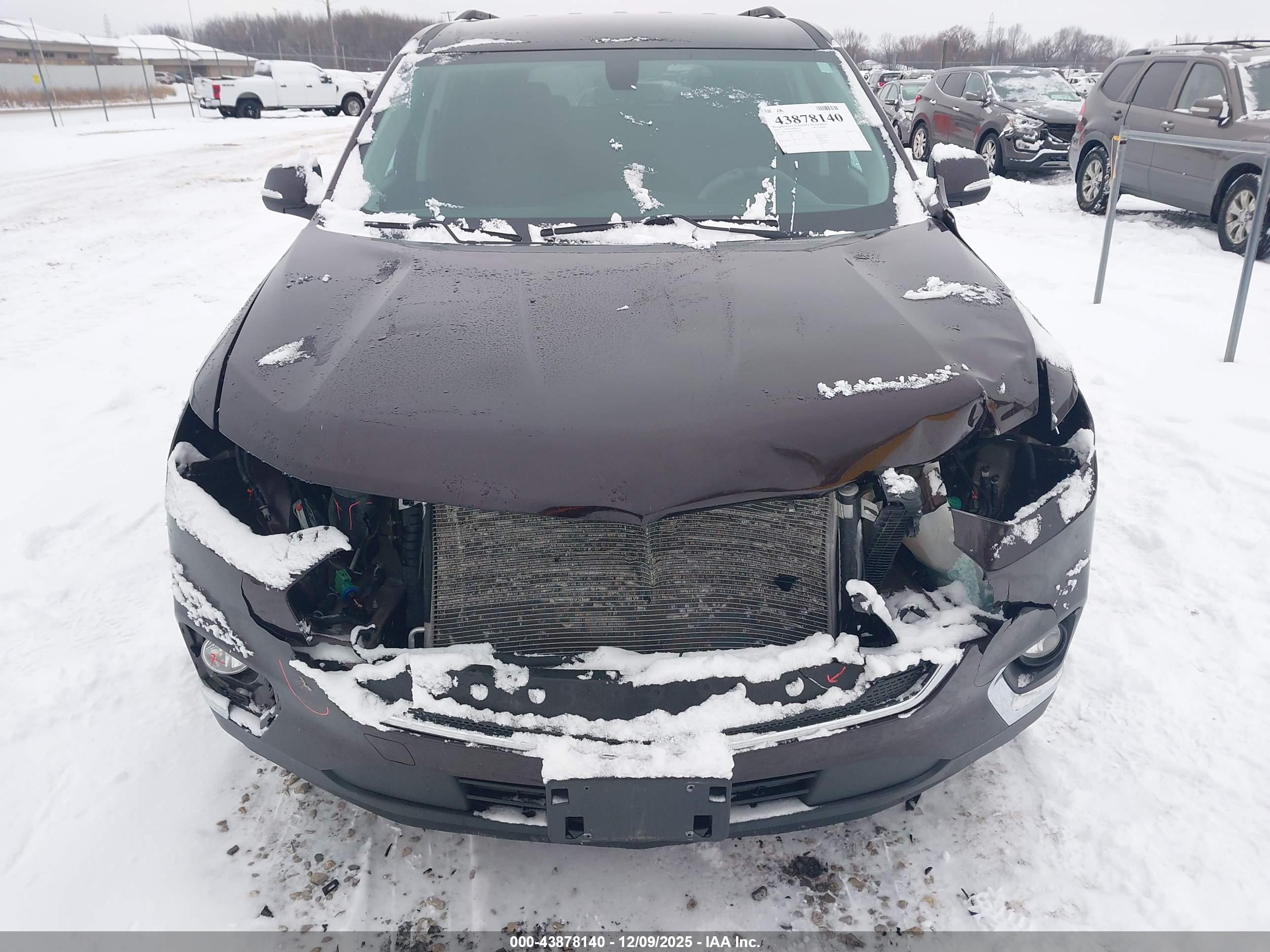 CHEVROLET TRAVERSE image 6