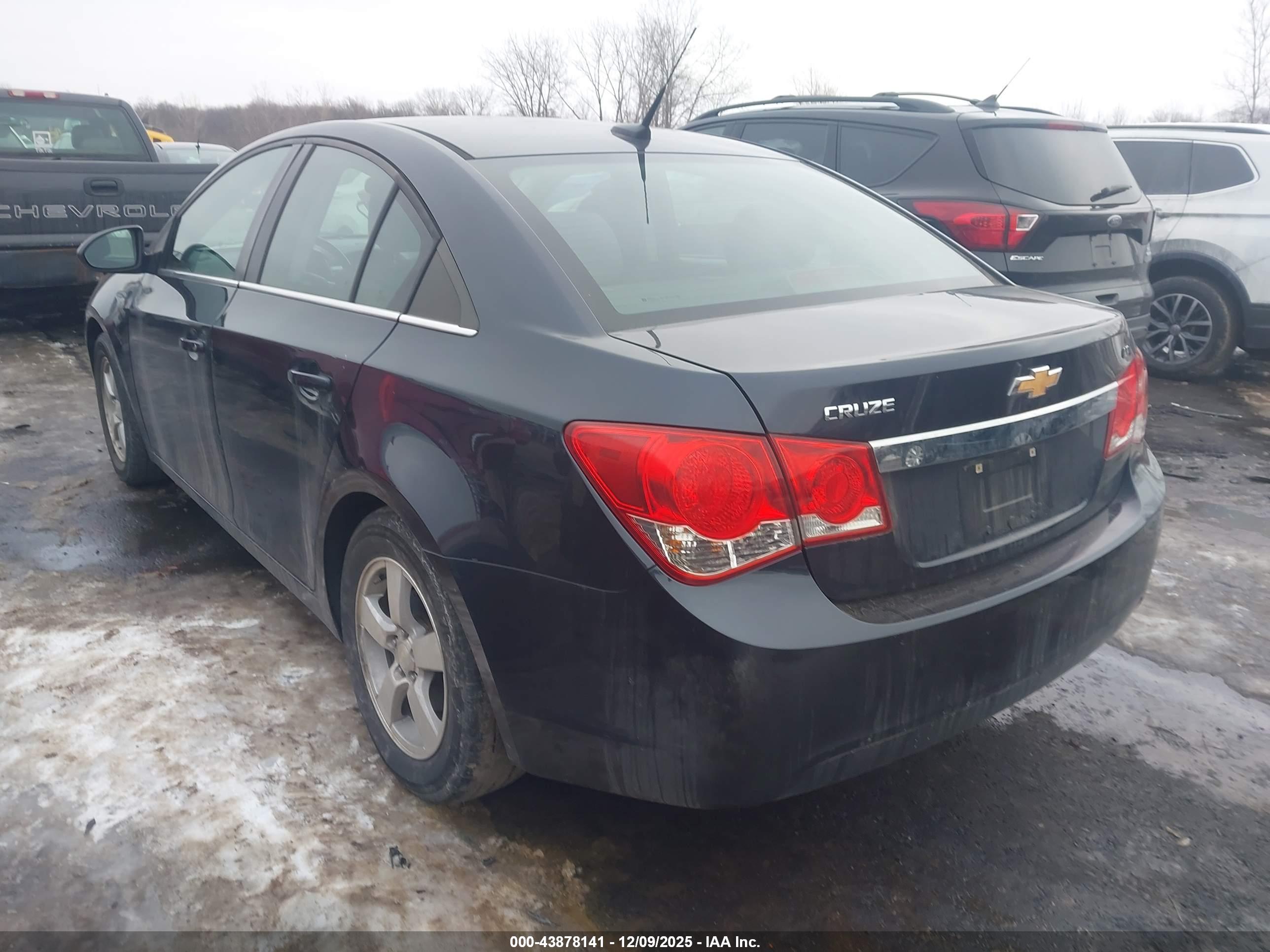 CHEVROLET CRUZE image 3
