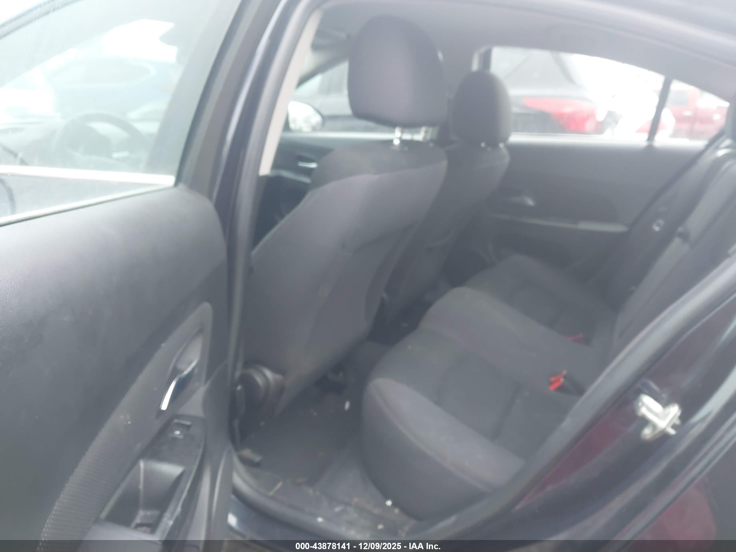CHEVROLET CRUZE image 8