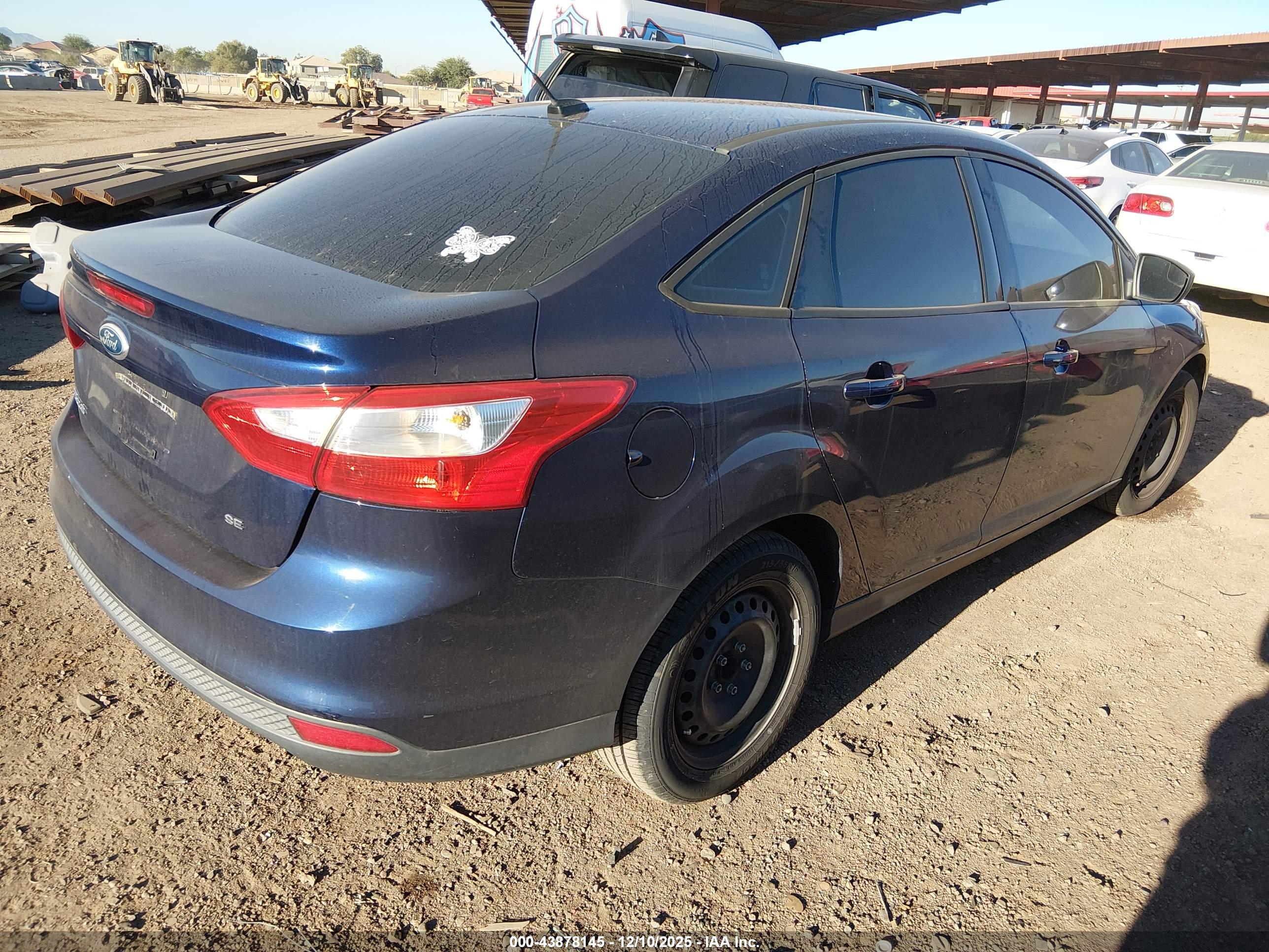FORD FOCUS image 4