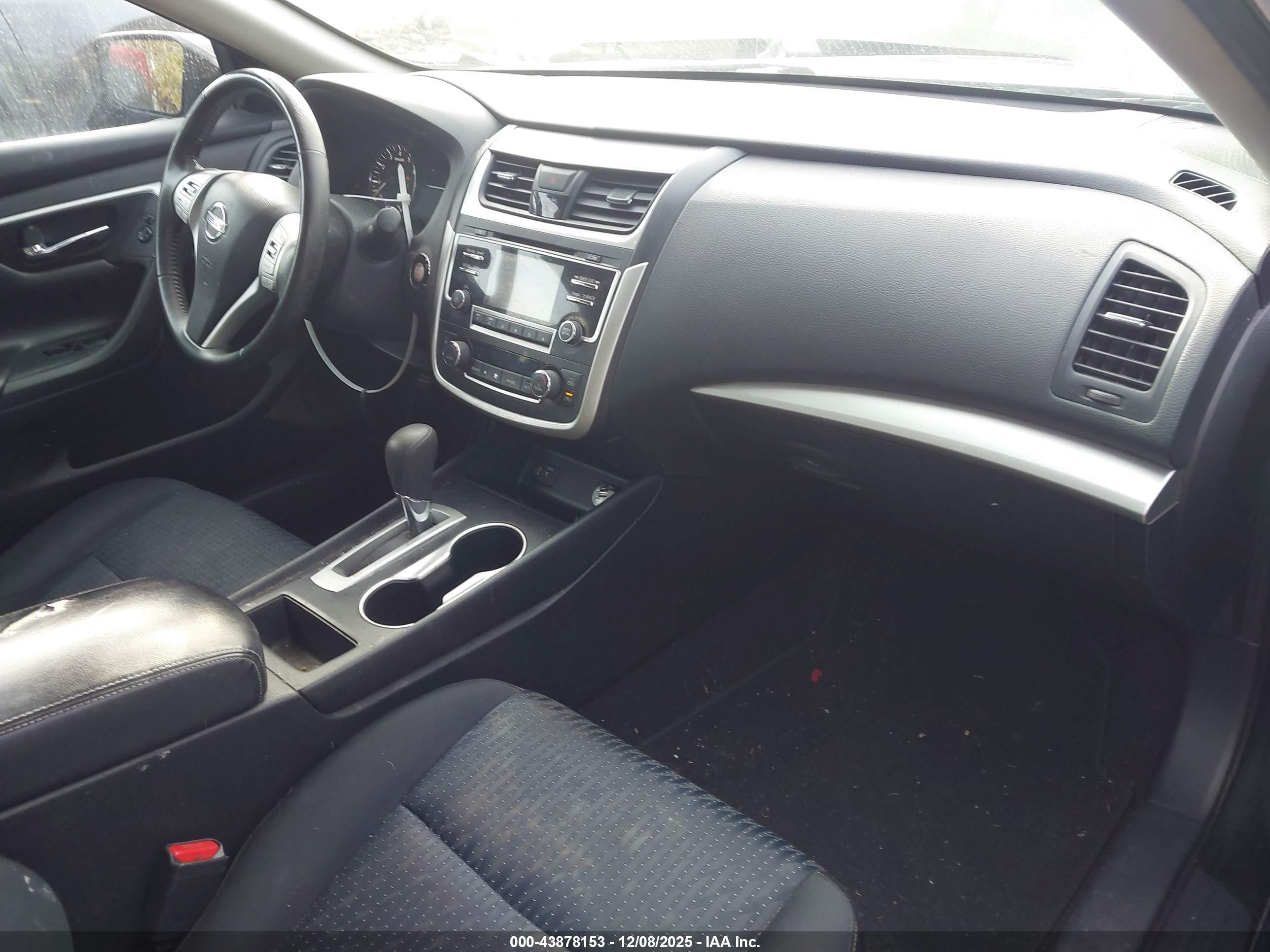 NISSAN ALTIMA image 5