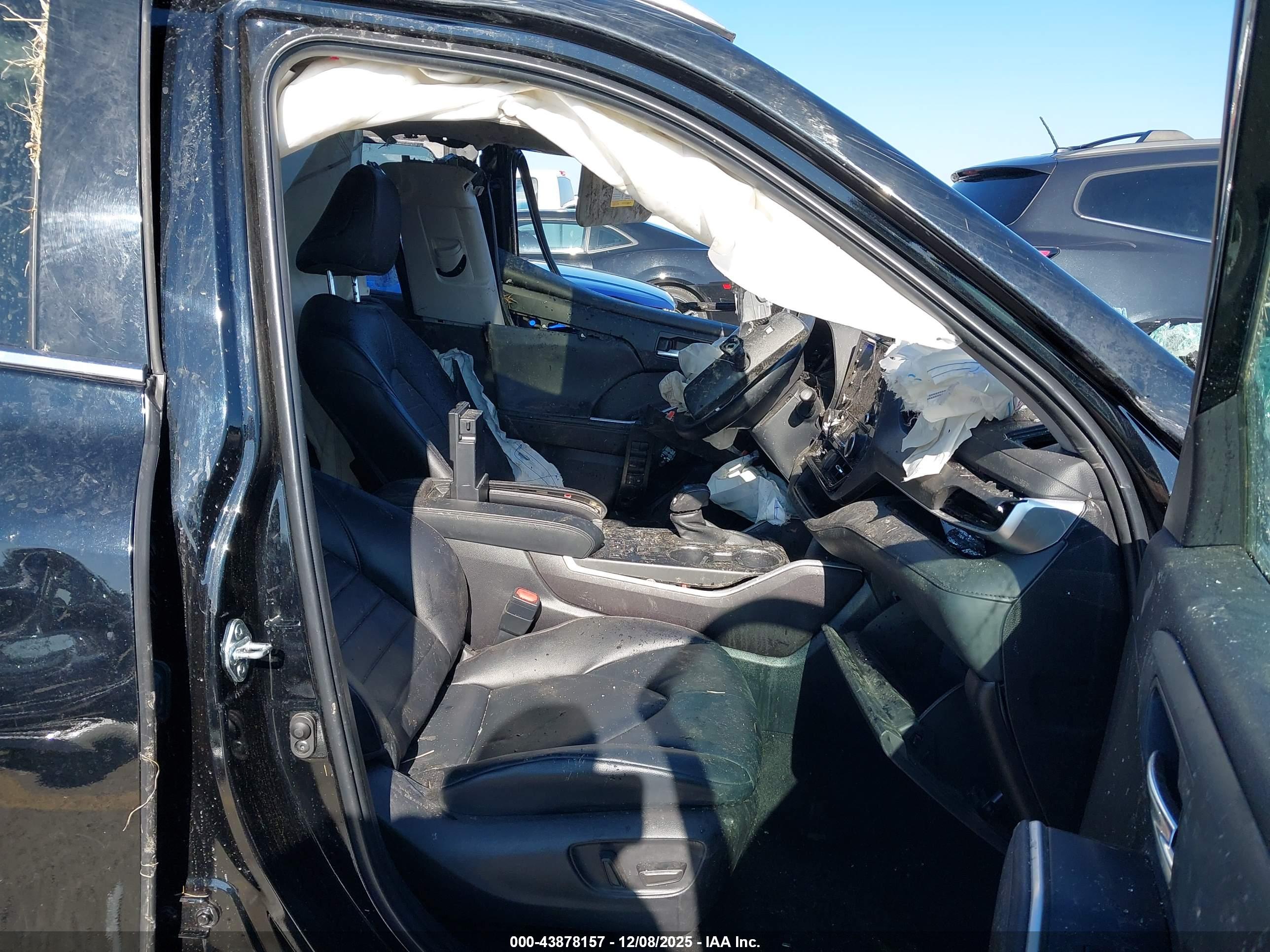 TOYOTA HIGHLANDER image 5