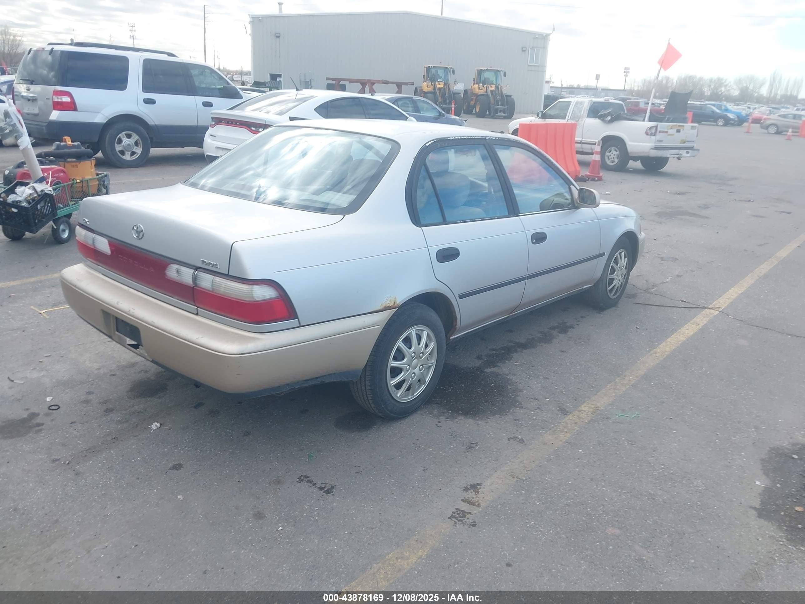 TOYOTA COROLLA image 4