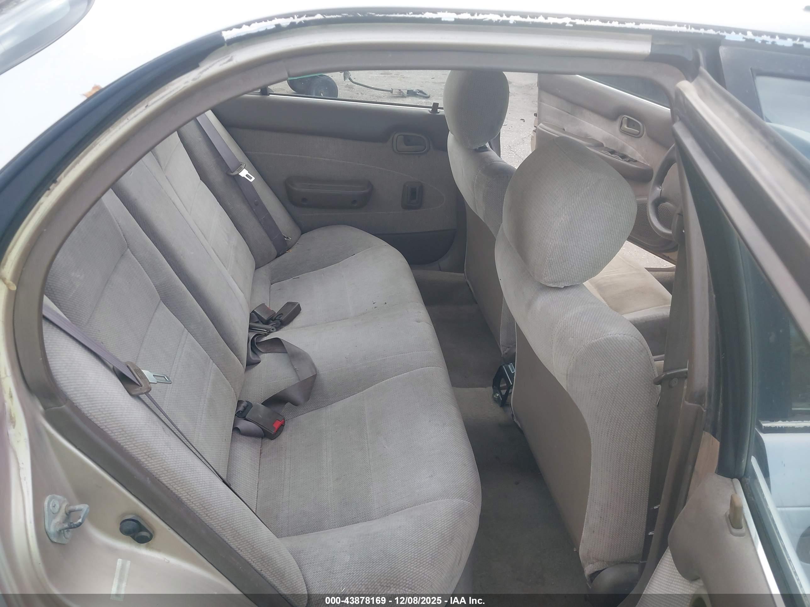TOYOTA COROLLA image 8
