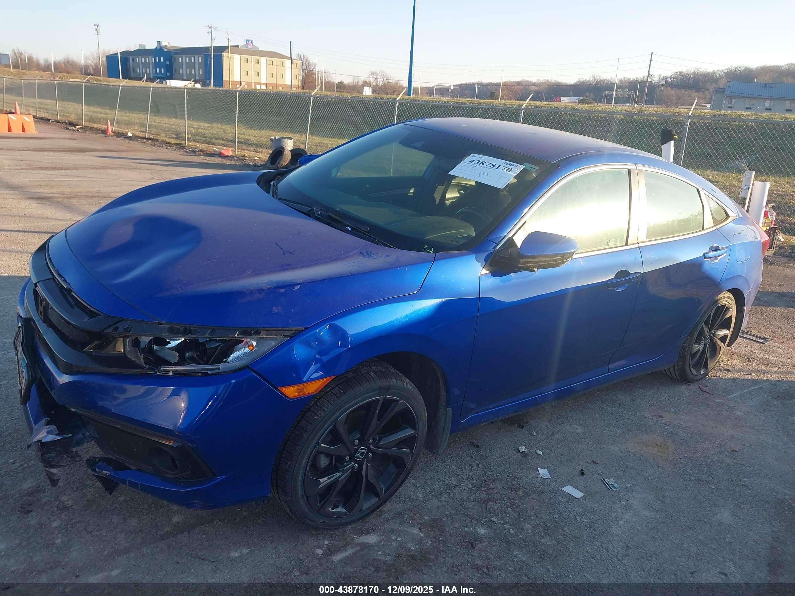 HONDA CIVIC image 2