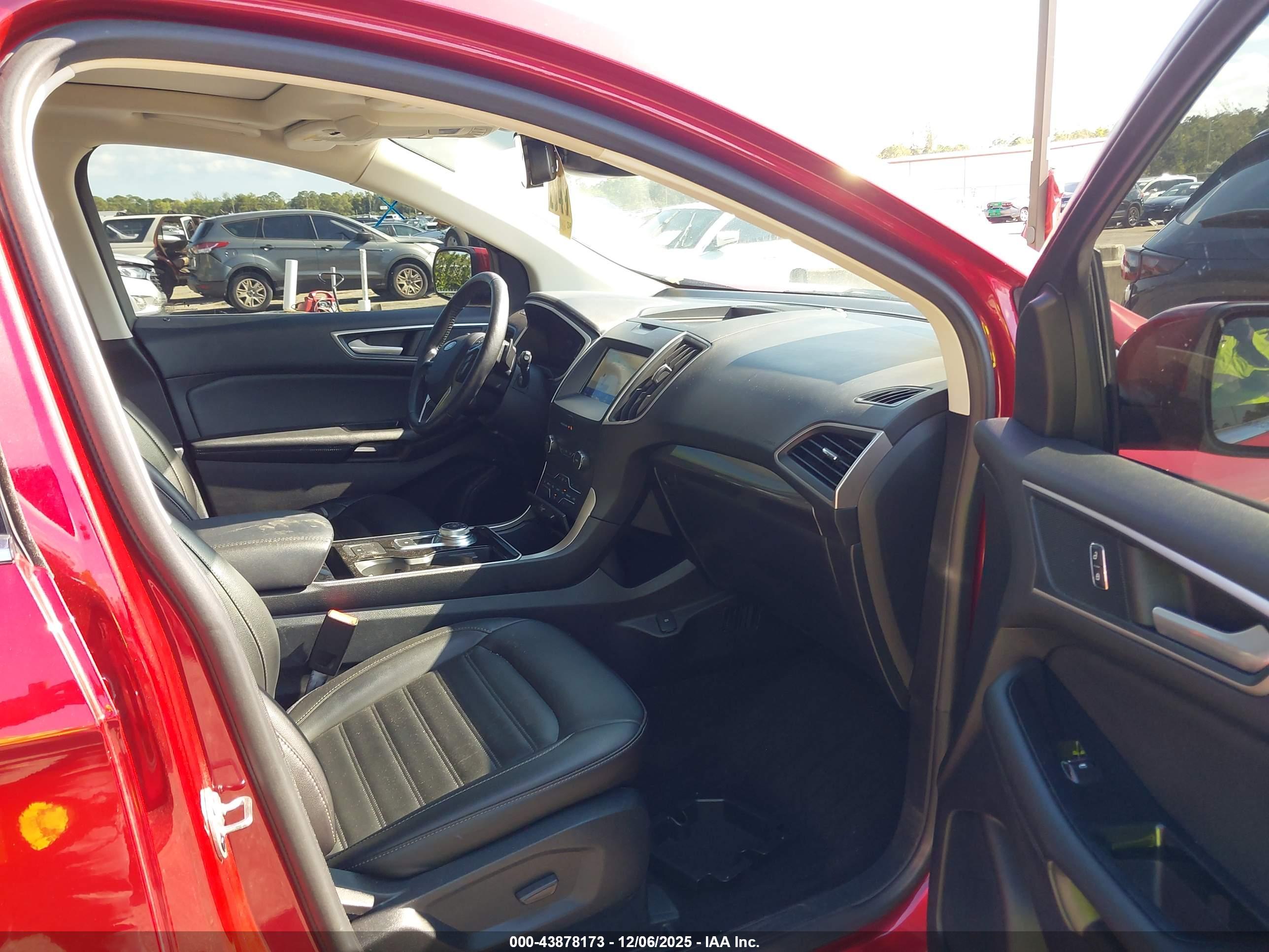 FORD EDGE image 5