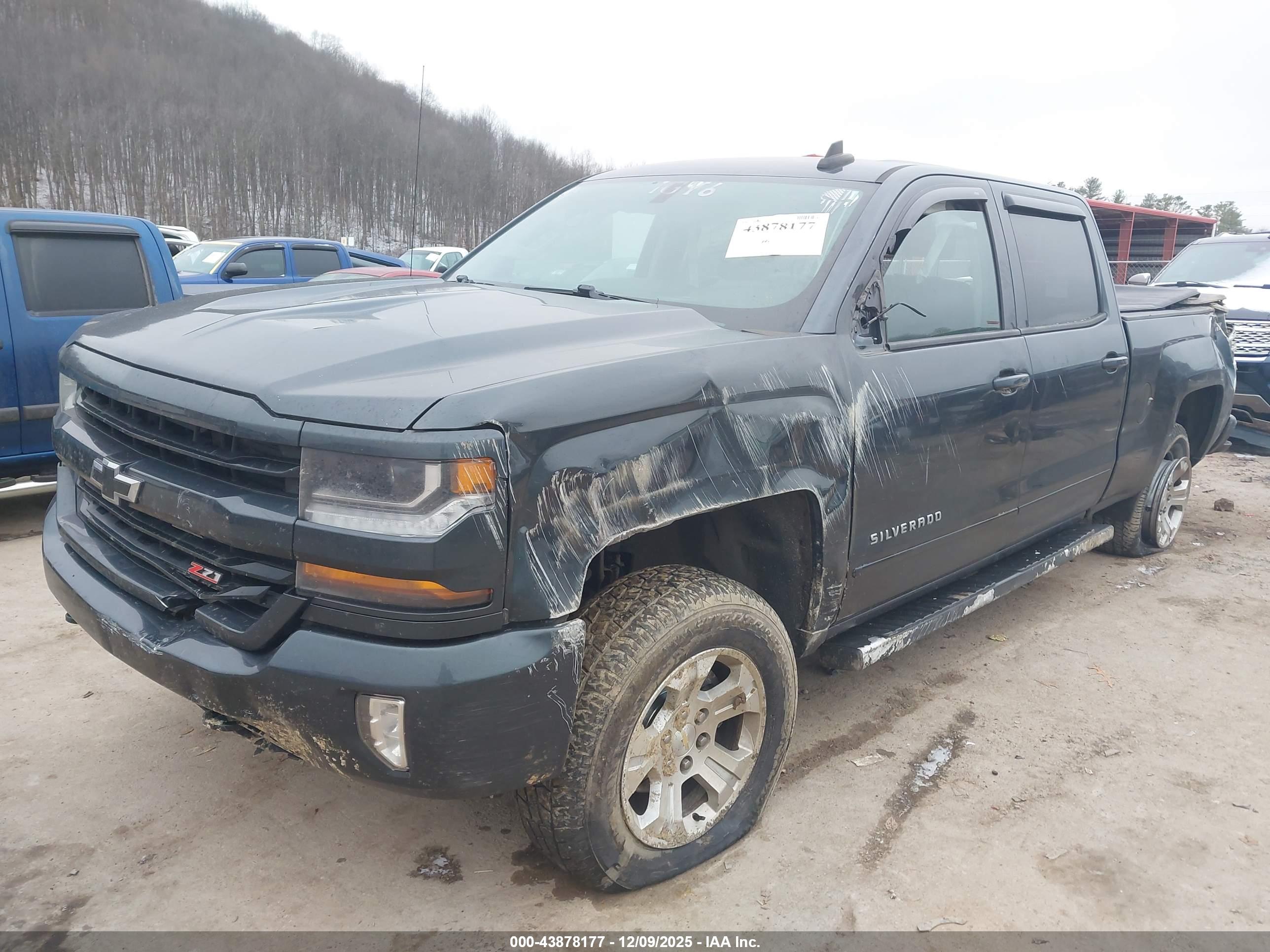 CHEVROLET SILVERADO image 2
