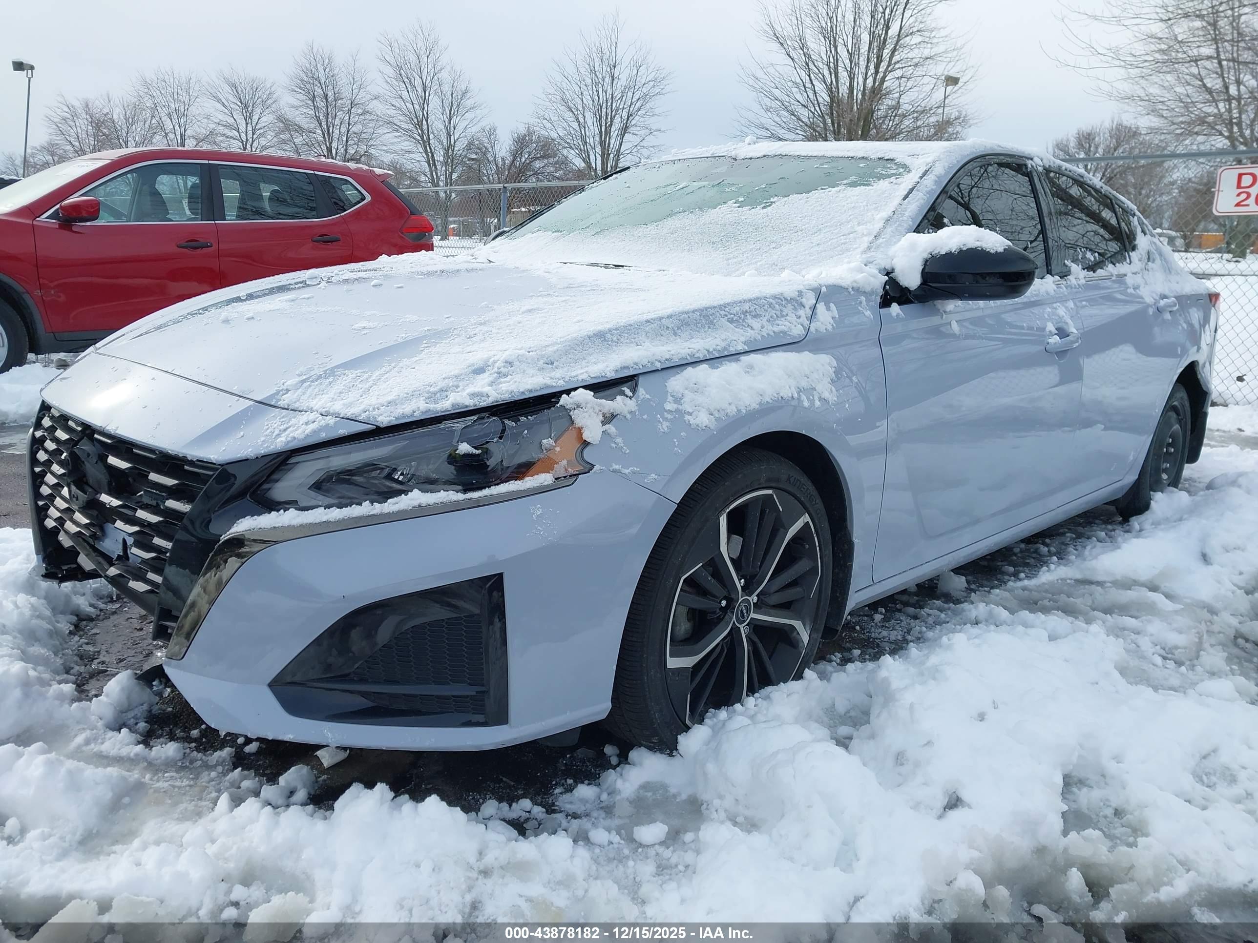 NISSAN ALTIMA image 2