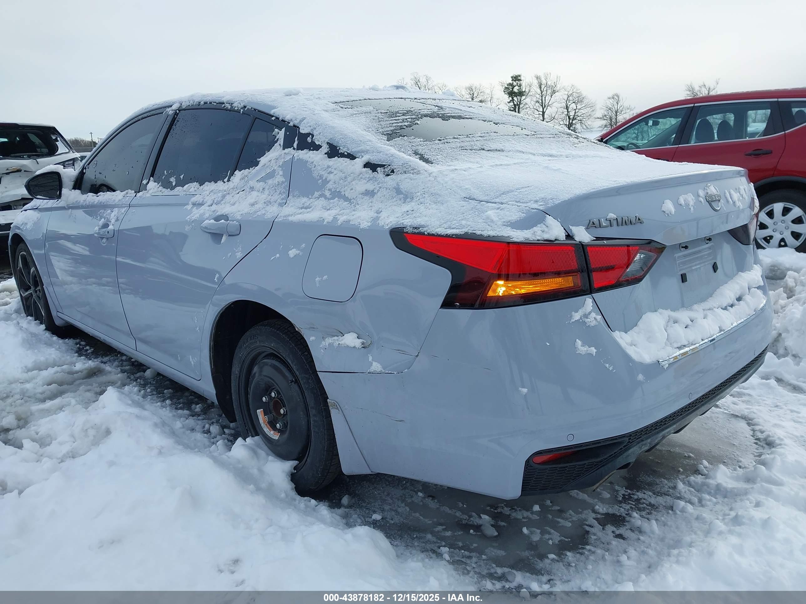 NISSAN ALTIMA image 3