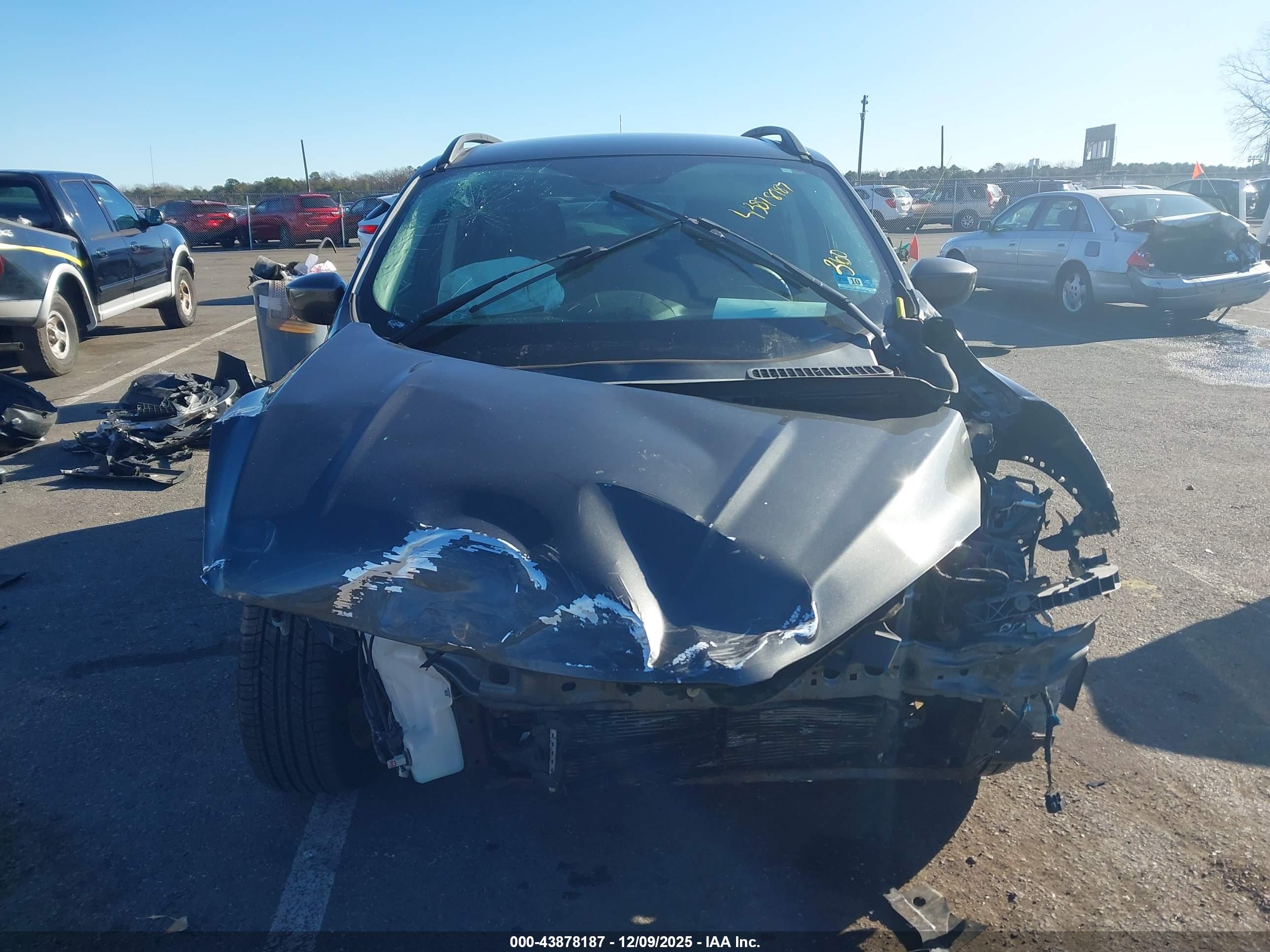 FORD ESCAPE image 6