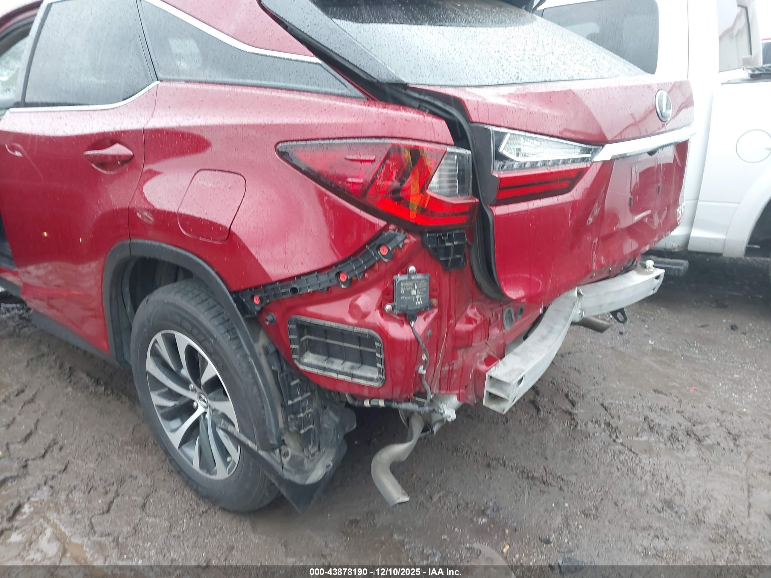 LEXUS RX image 6