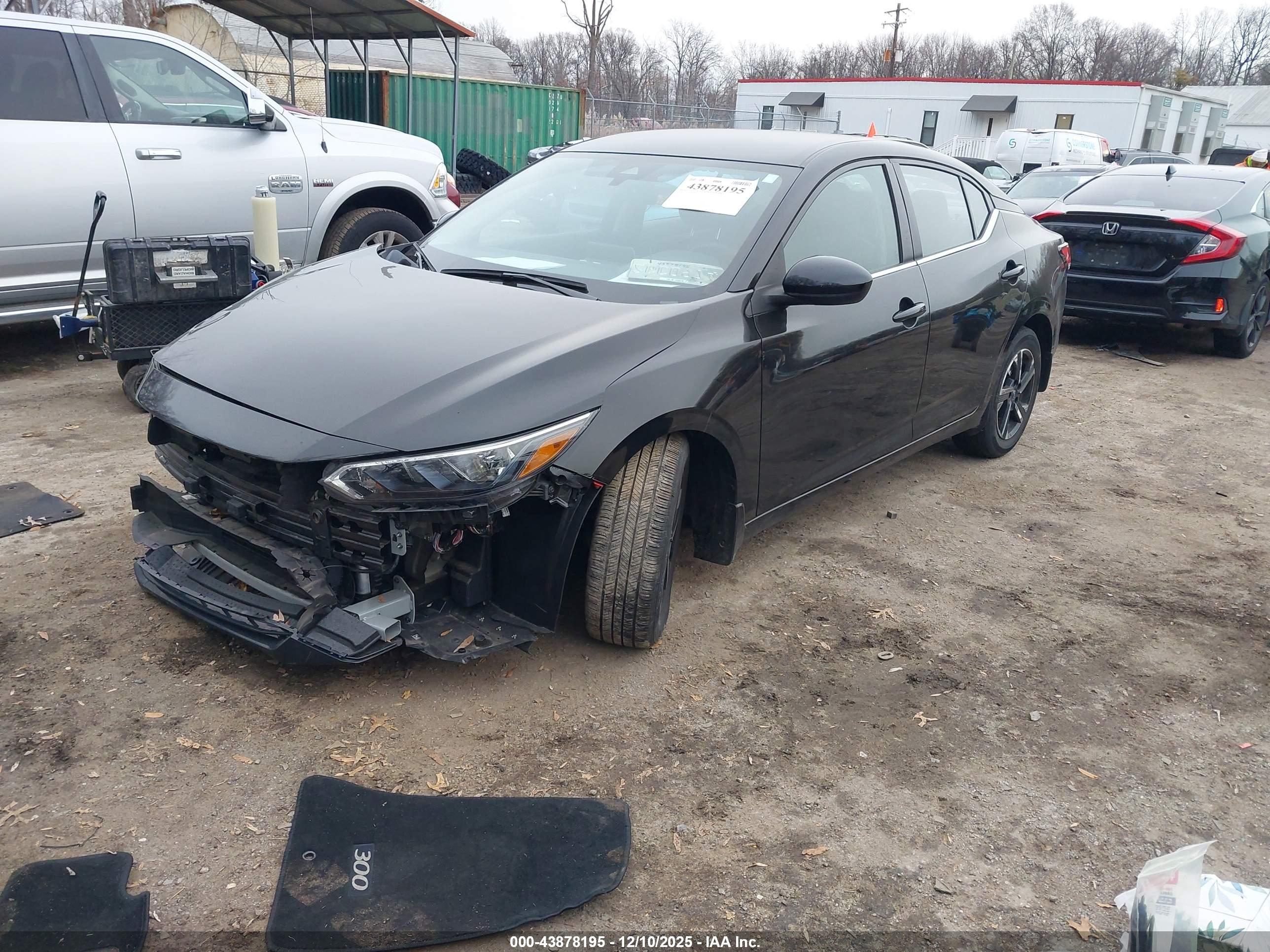 NISSAN SENTRA image 2