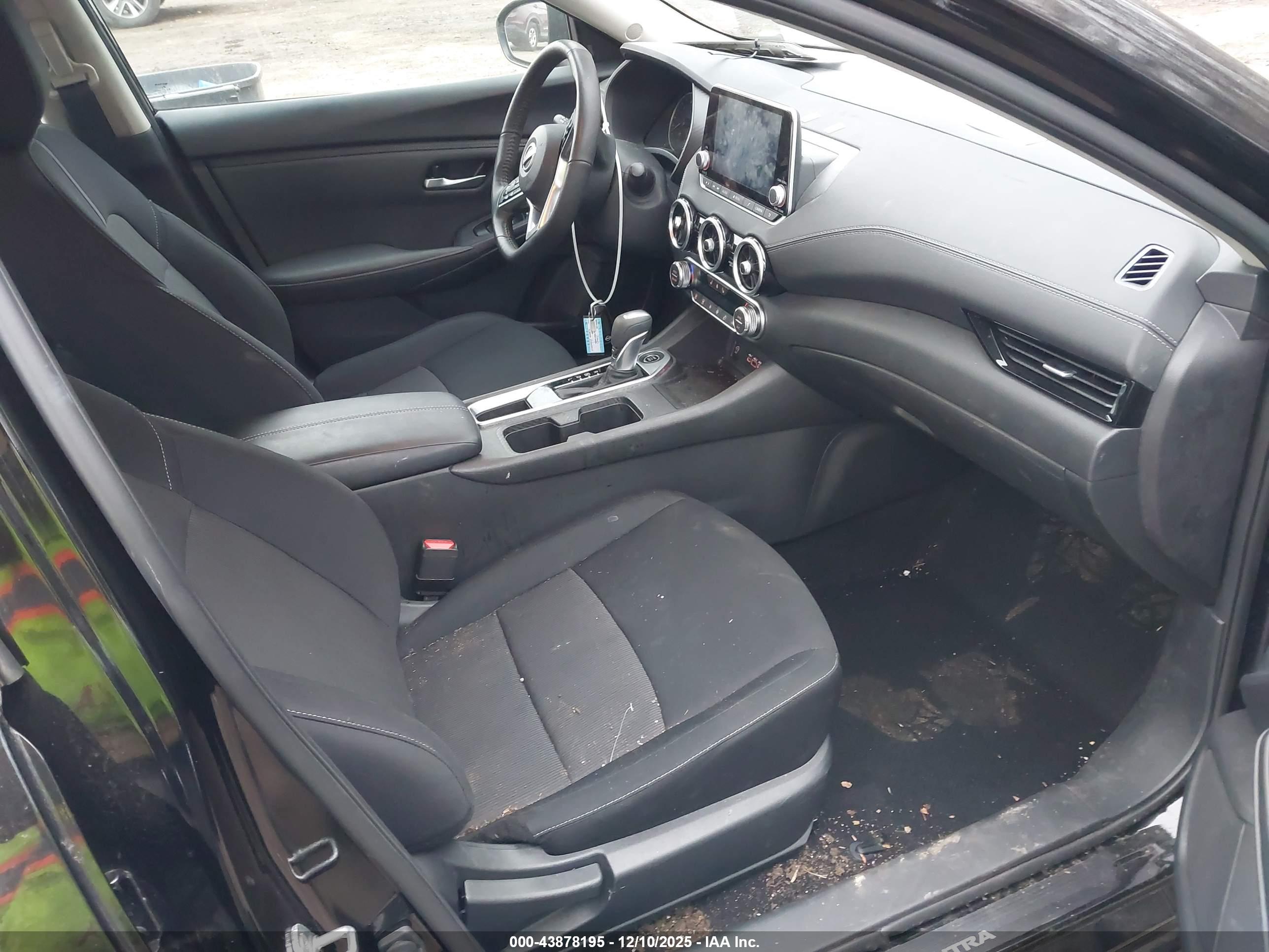 NISSAN SENTRA image 5