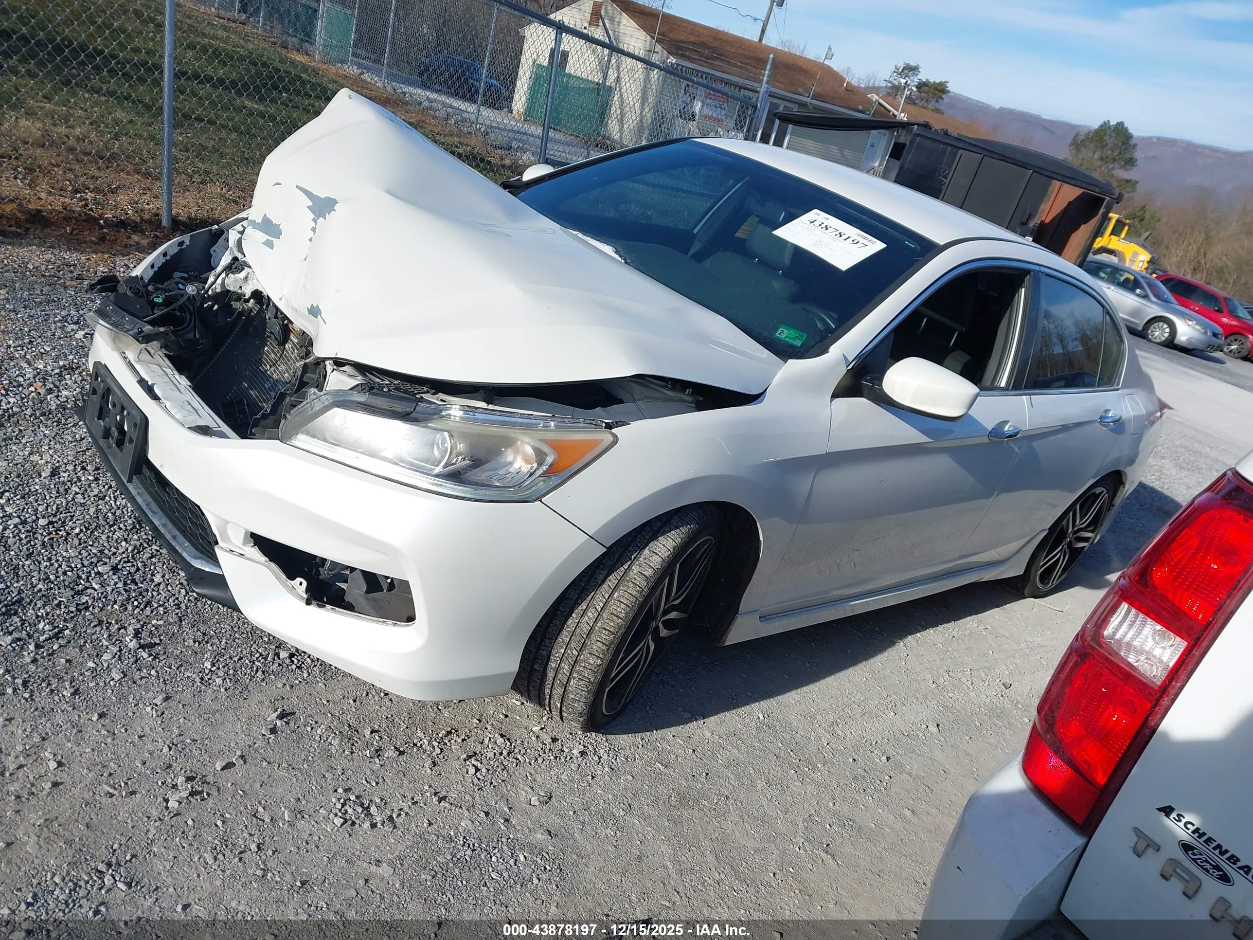 HONDA ACCORD image 2