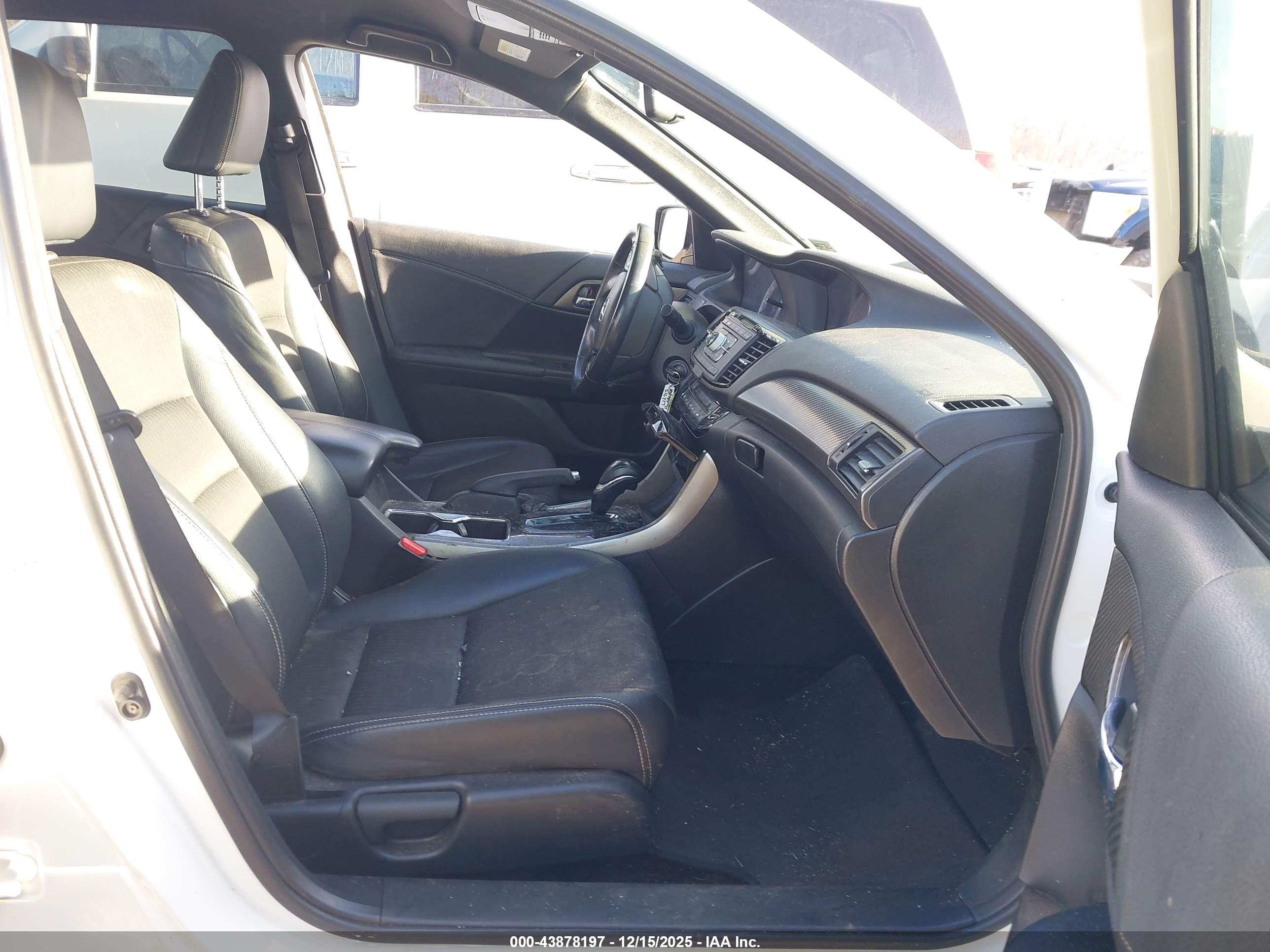 HONDA ACCORD image 5