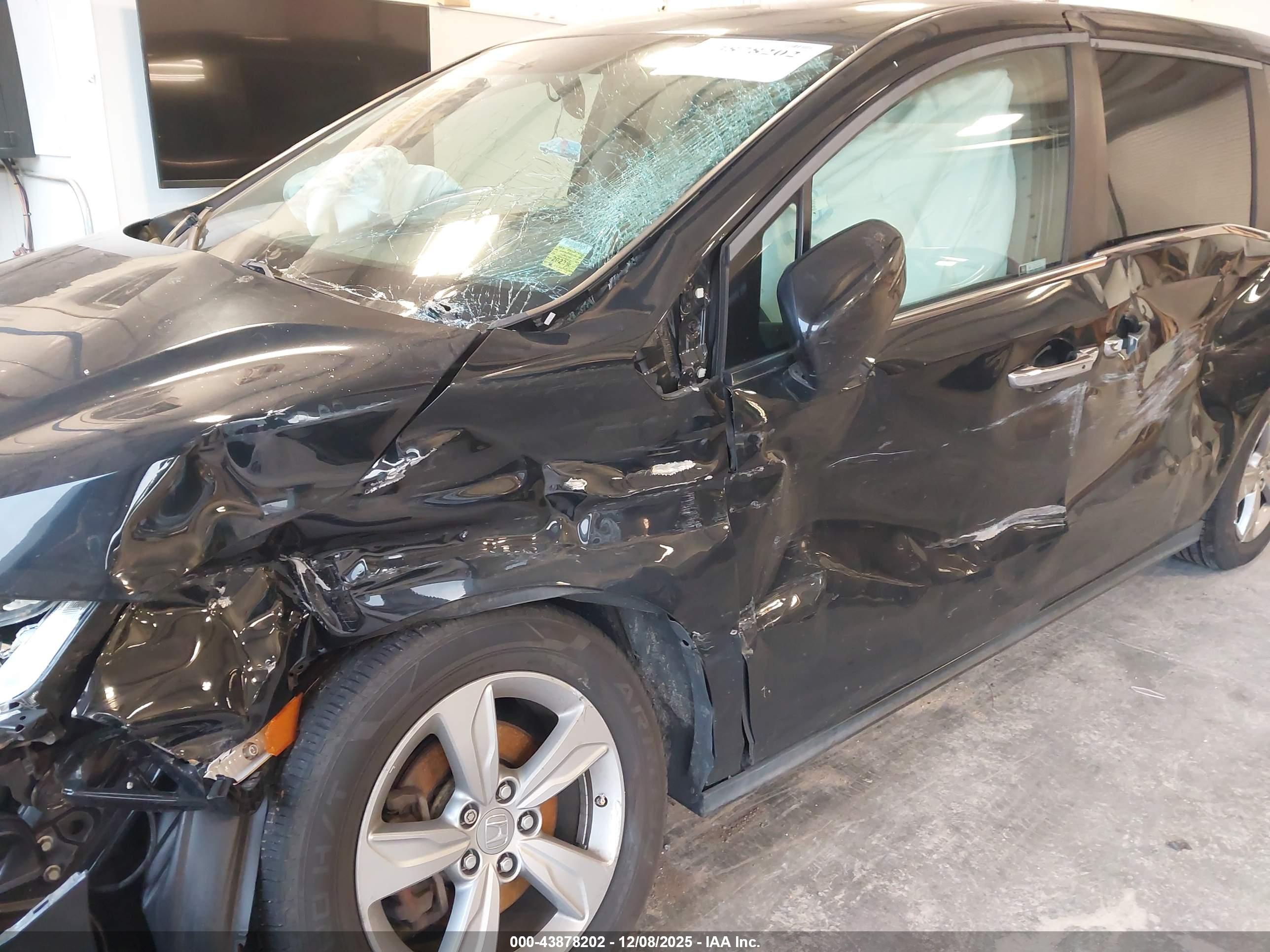 HONDA ODYSSEY image 6
